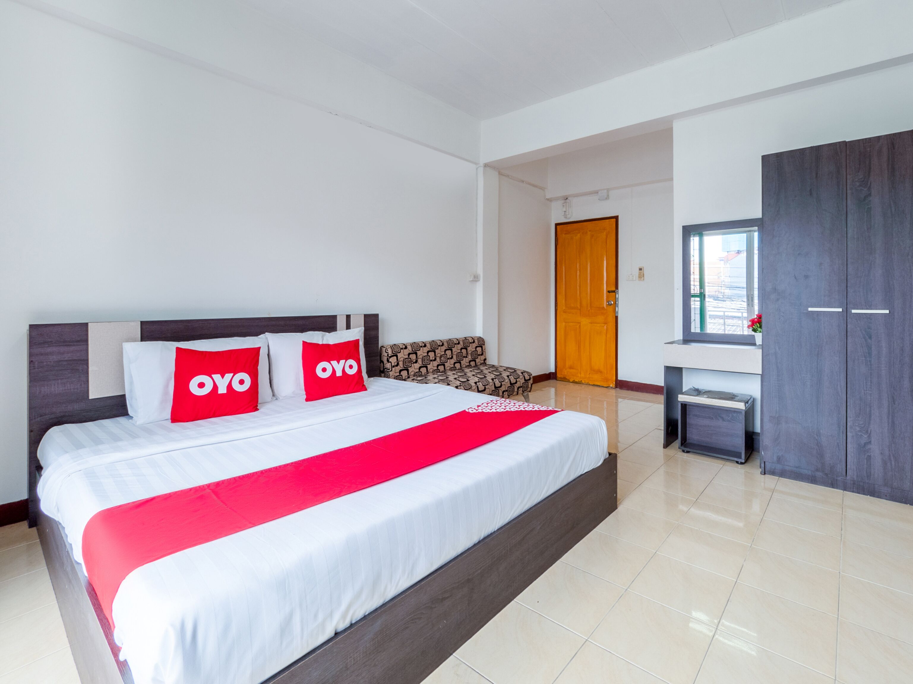Spice Guest House By OYO Rooms