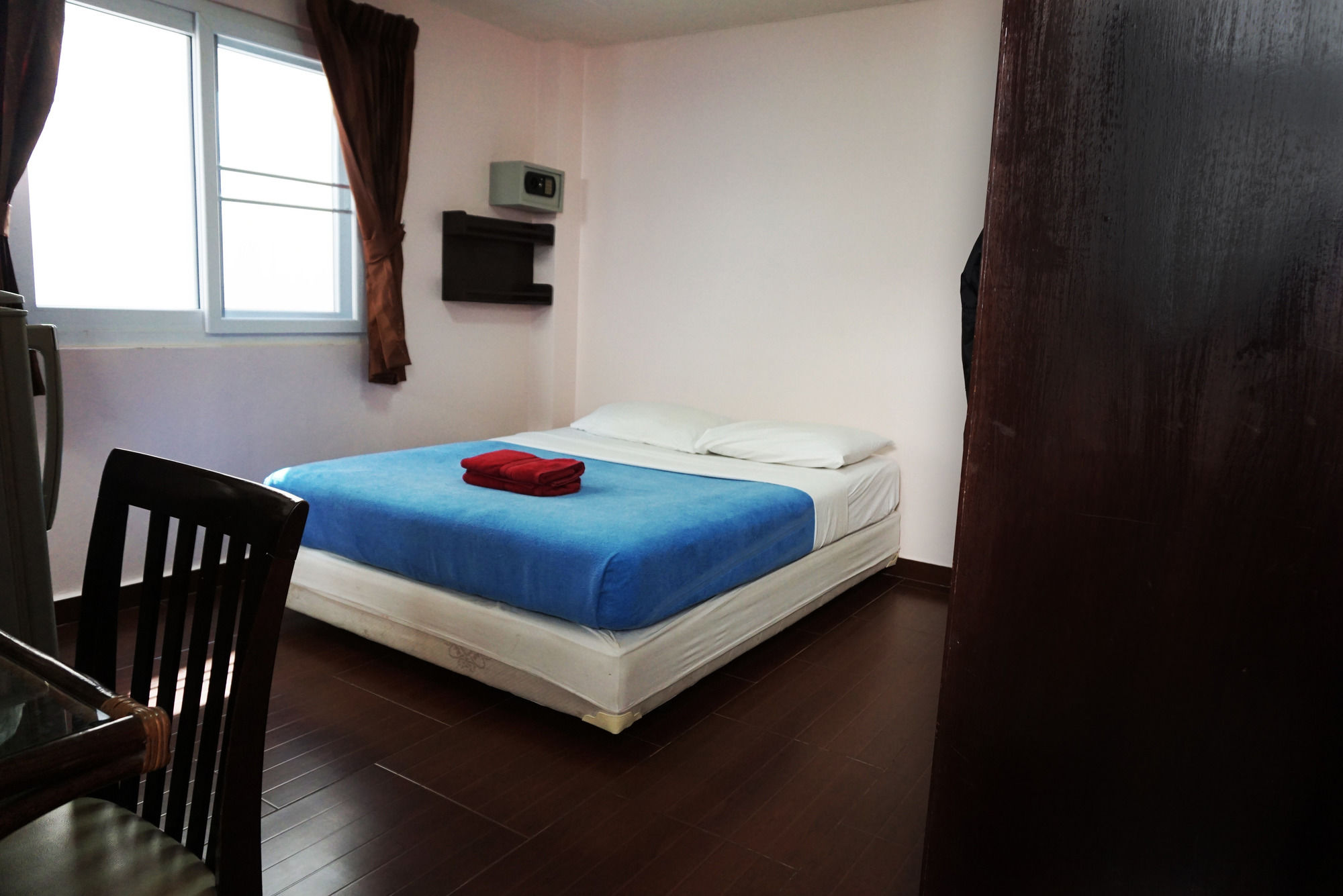 Sureena Hotel