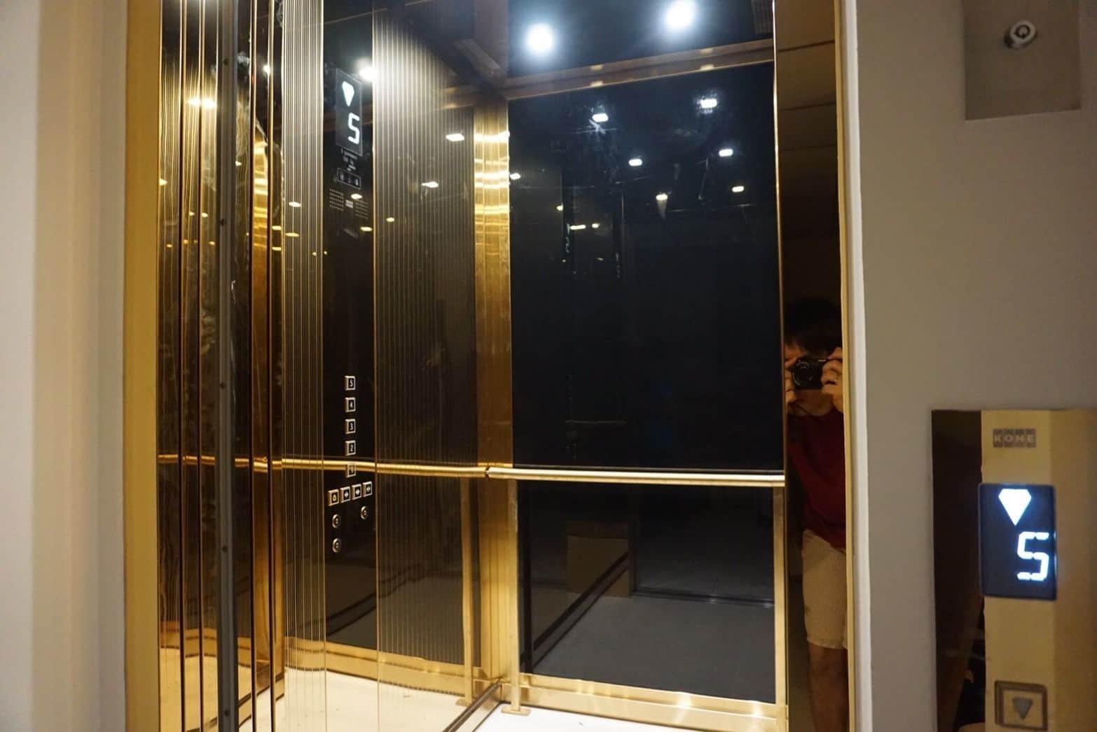 Sureena Hotel