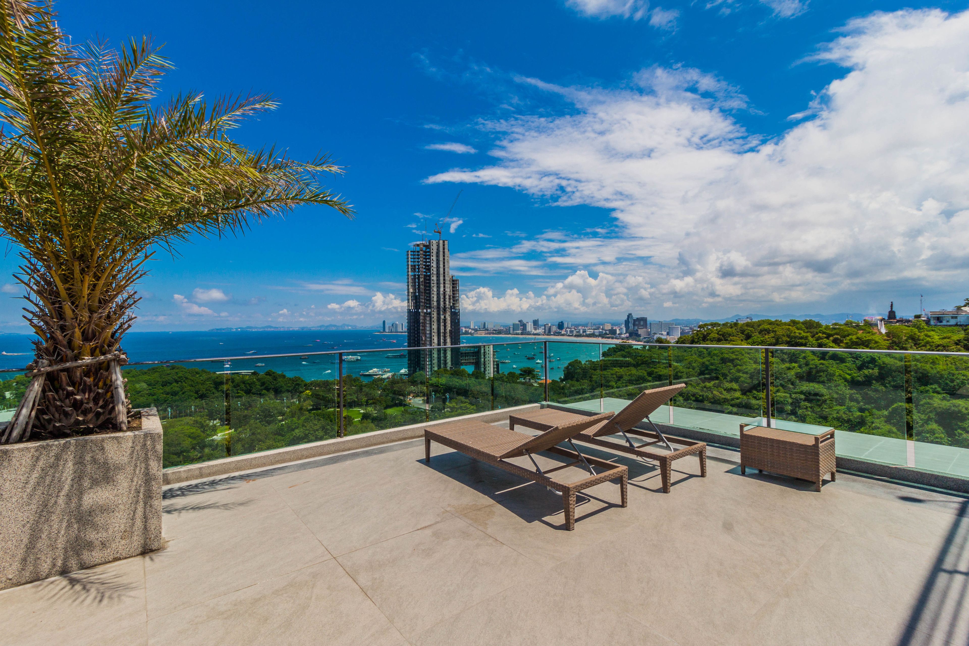 The Point Pratumnak by PSR The Point Pratumnak by PSR