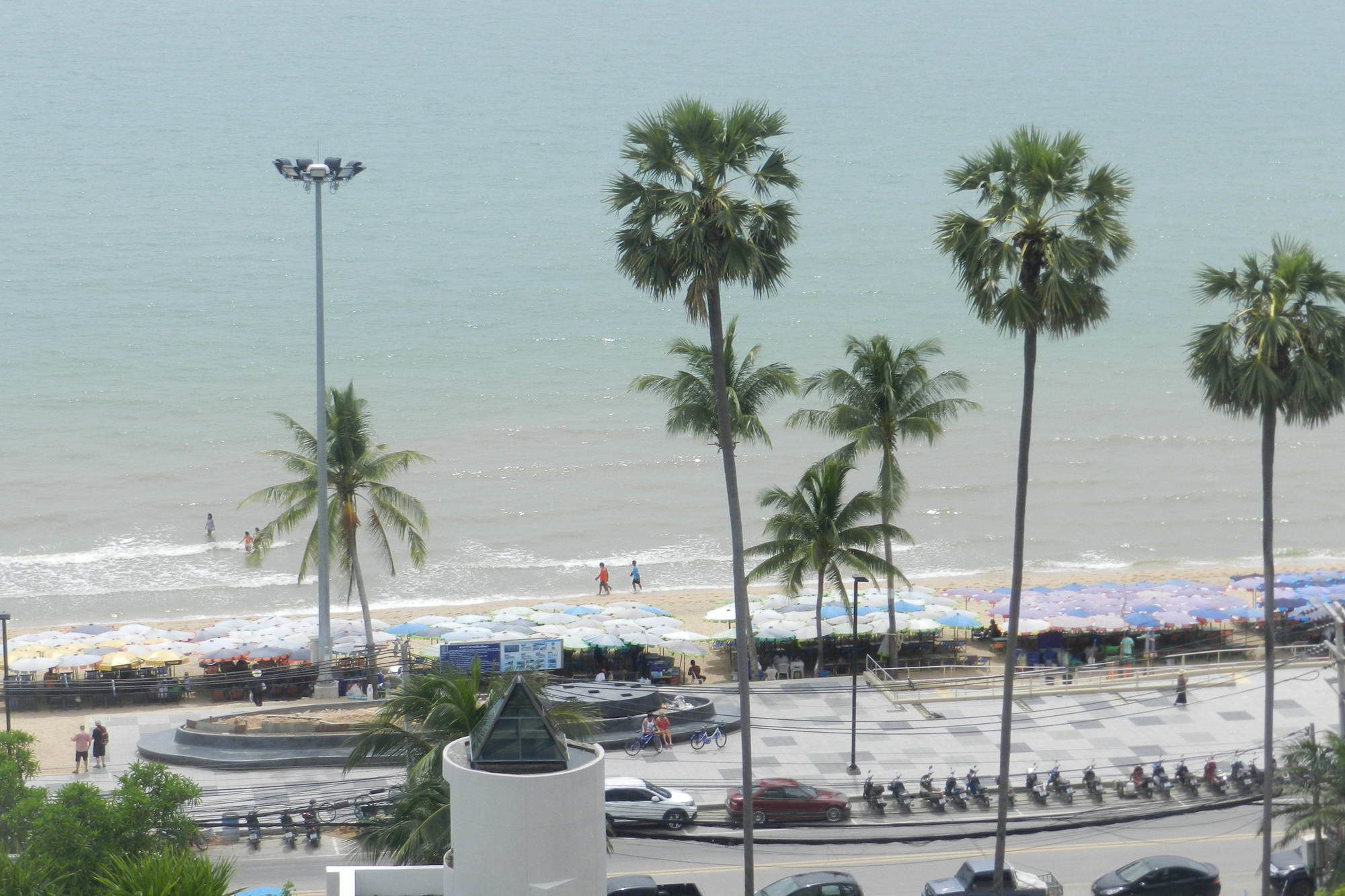 Jomtien Plaza Condotel