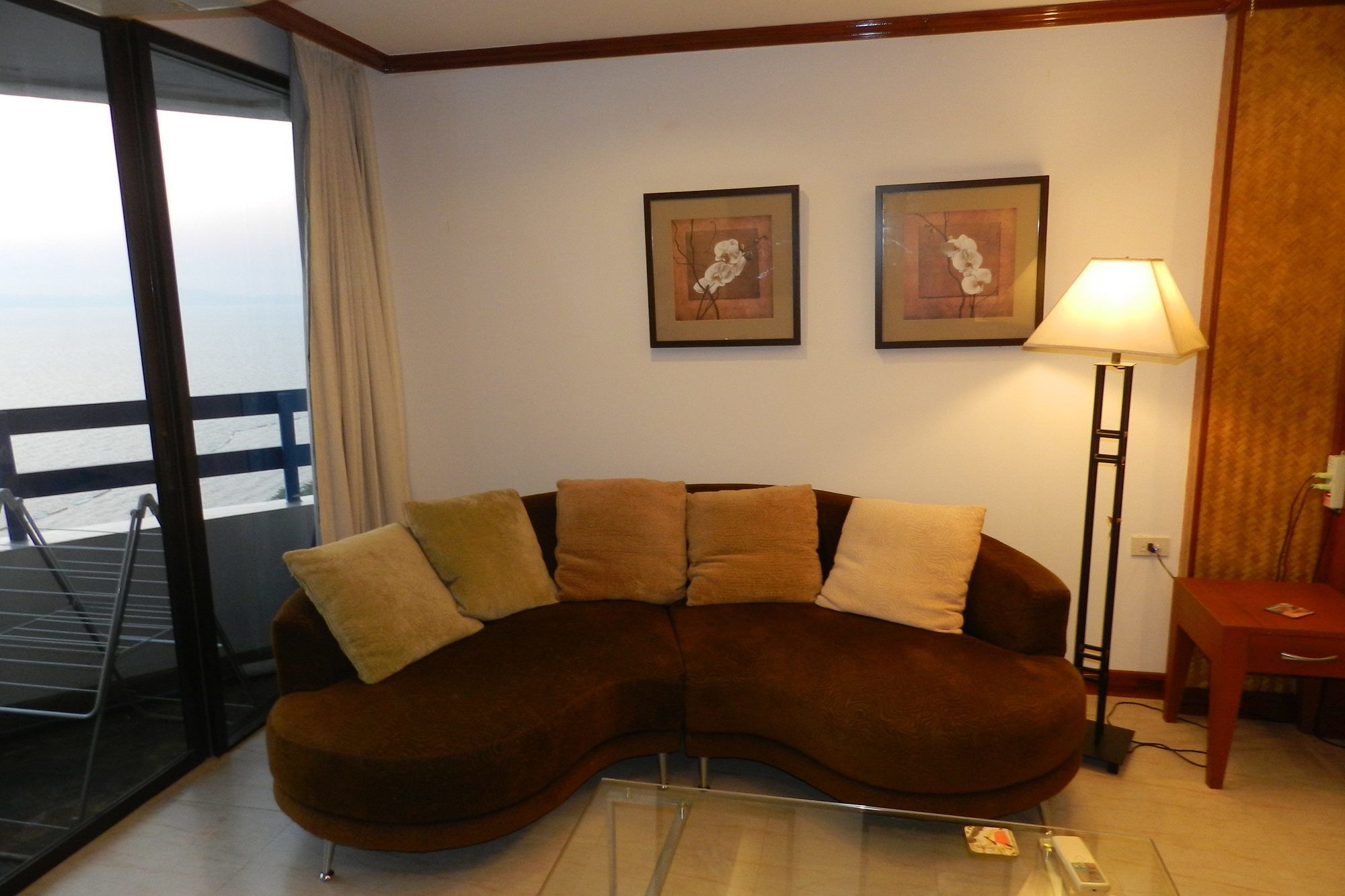 Jomtien Plaza Condotel