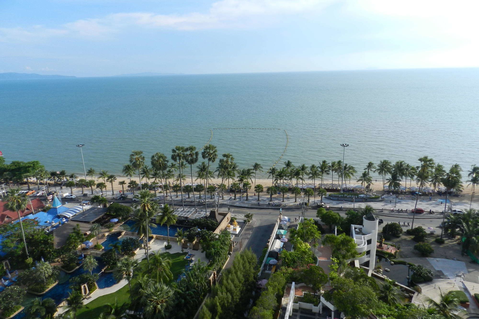 Jomtien Plaza Condotel