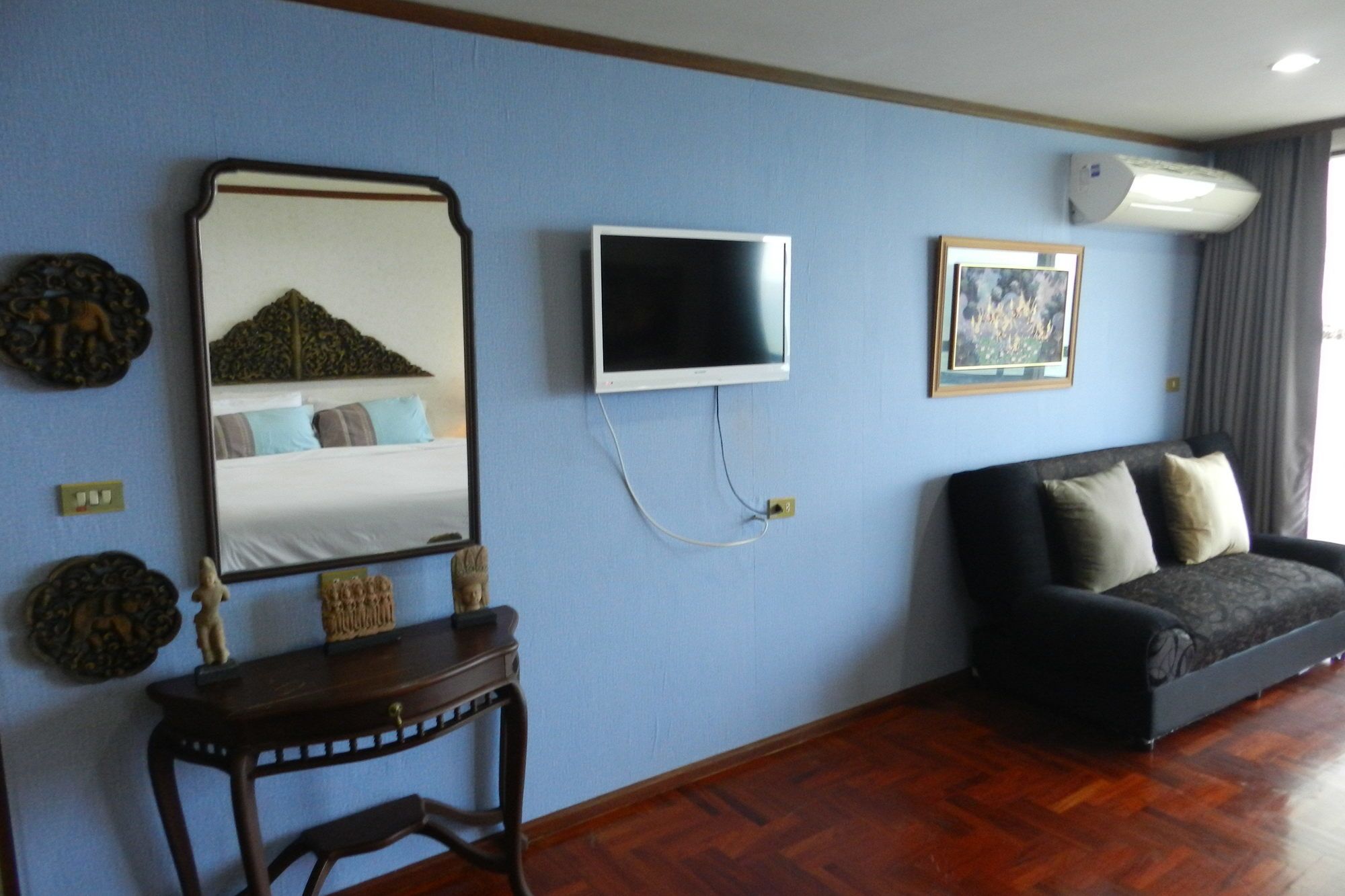 Jomtien Plaza Condotel