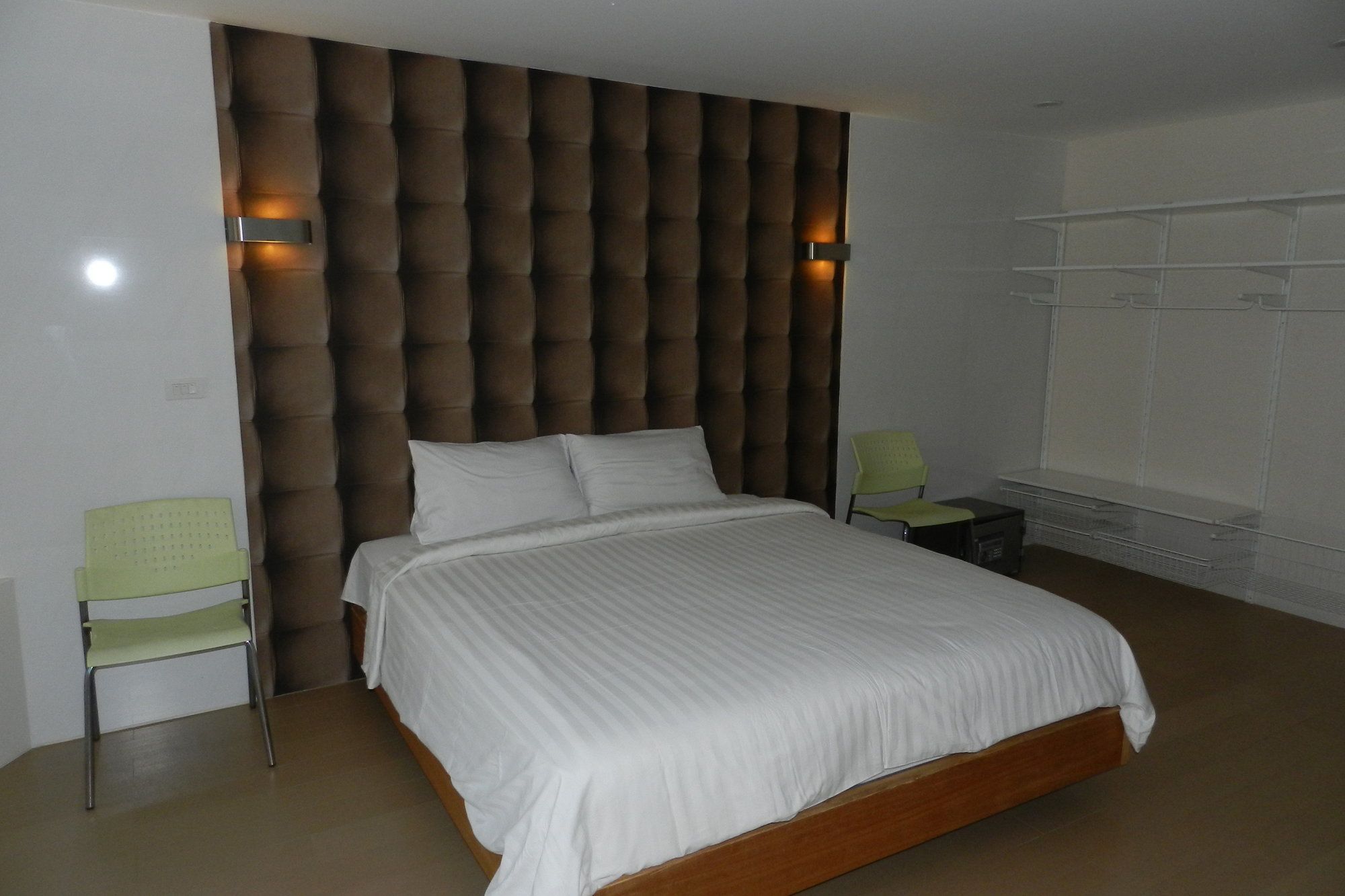 Jomtien Plaza Condotel