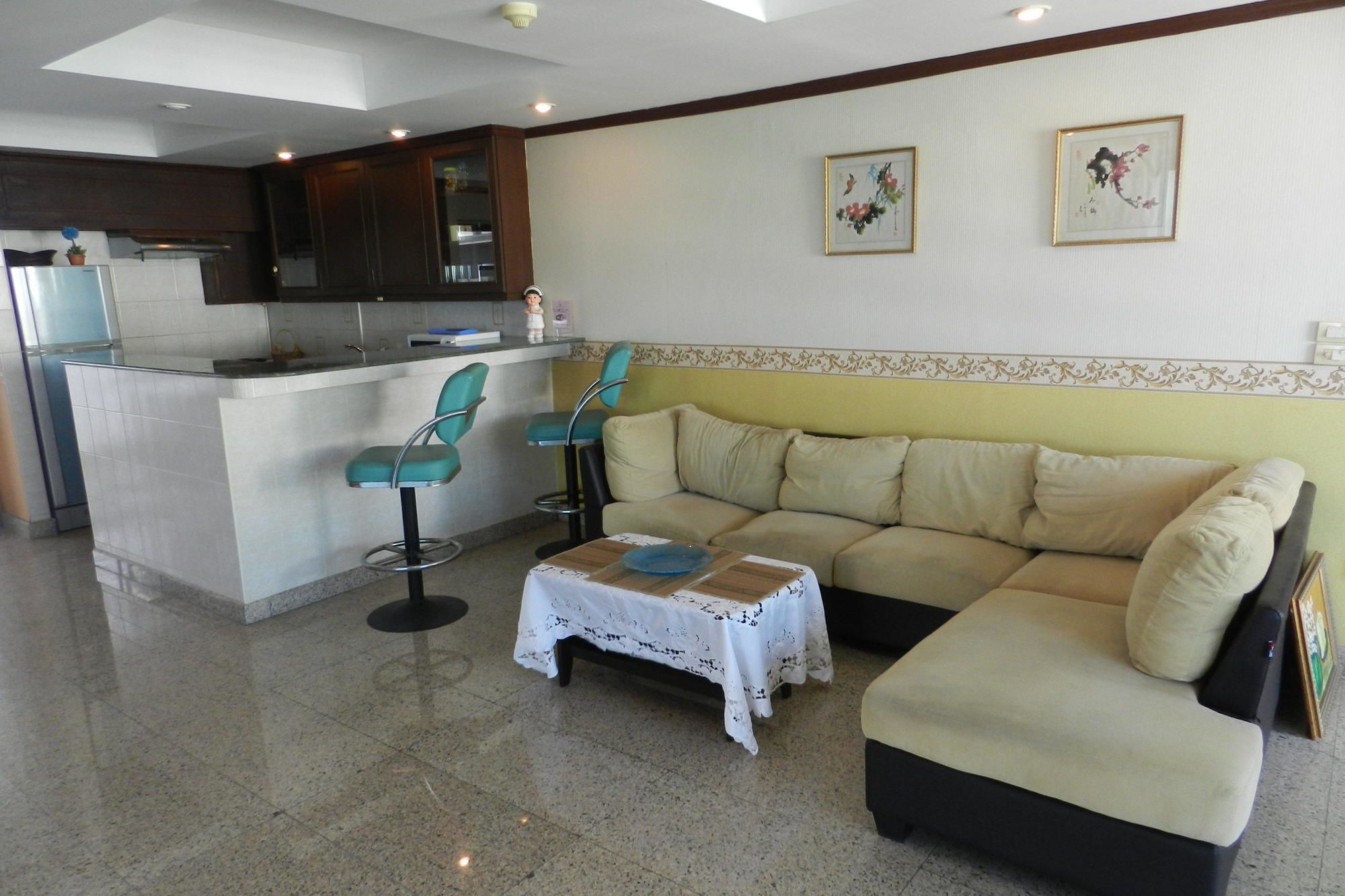 Jomtien Plaza Condotel