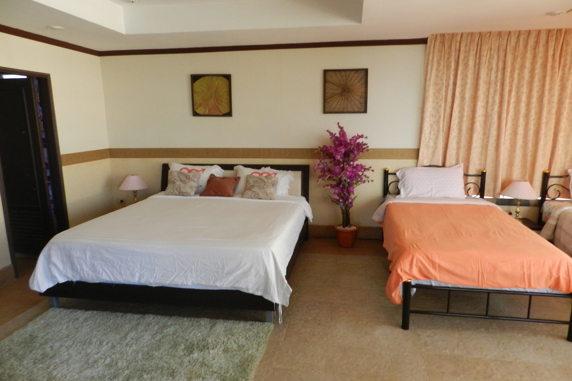 Jomtien Plaza Condotel