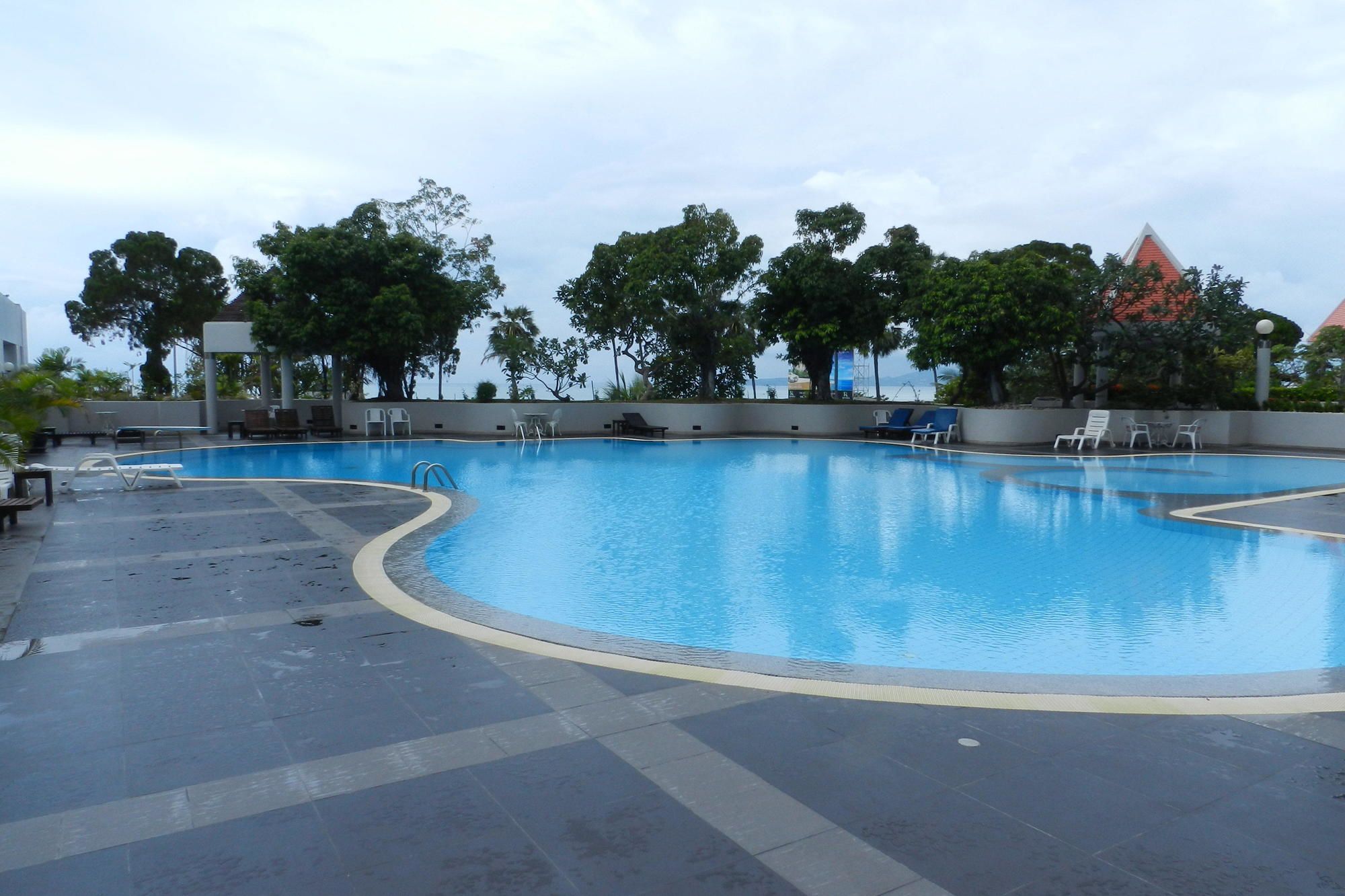 Jomtien Plaza Condotel