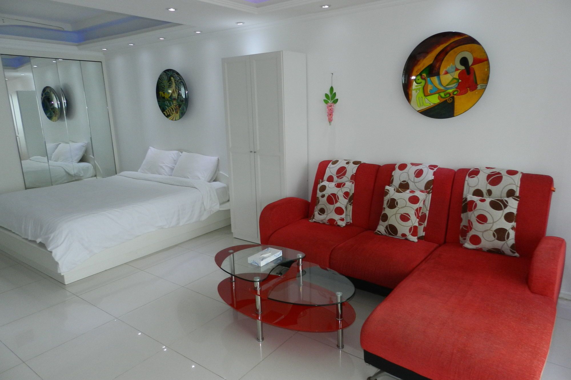 Jomtien Plaza Condotel