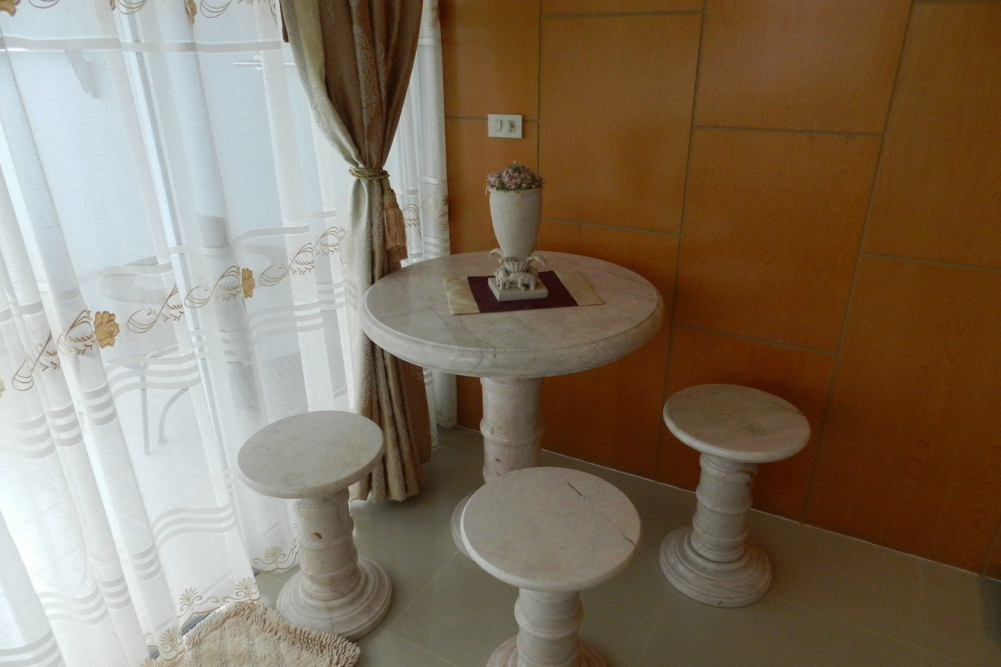 Jomtien Plaza Condotel