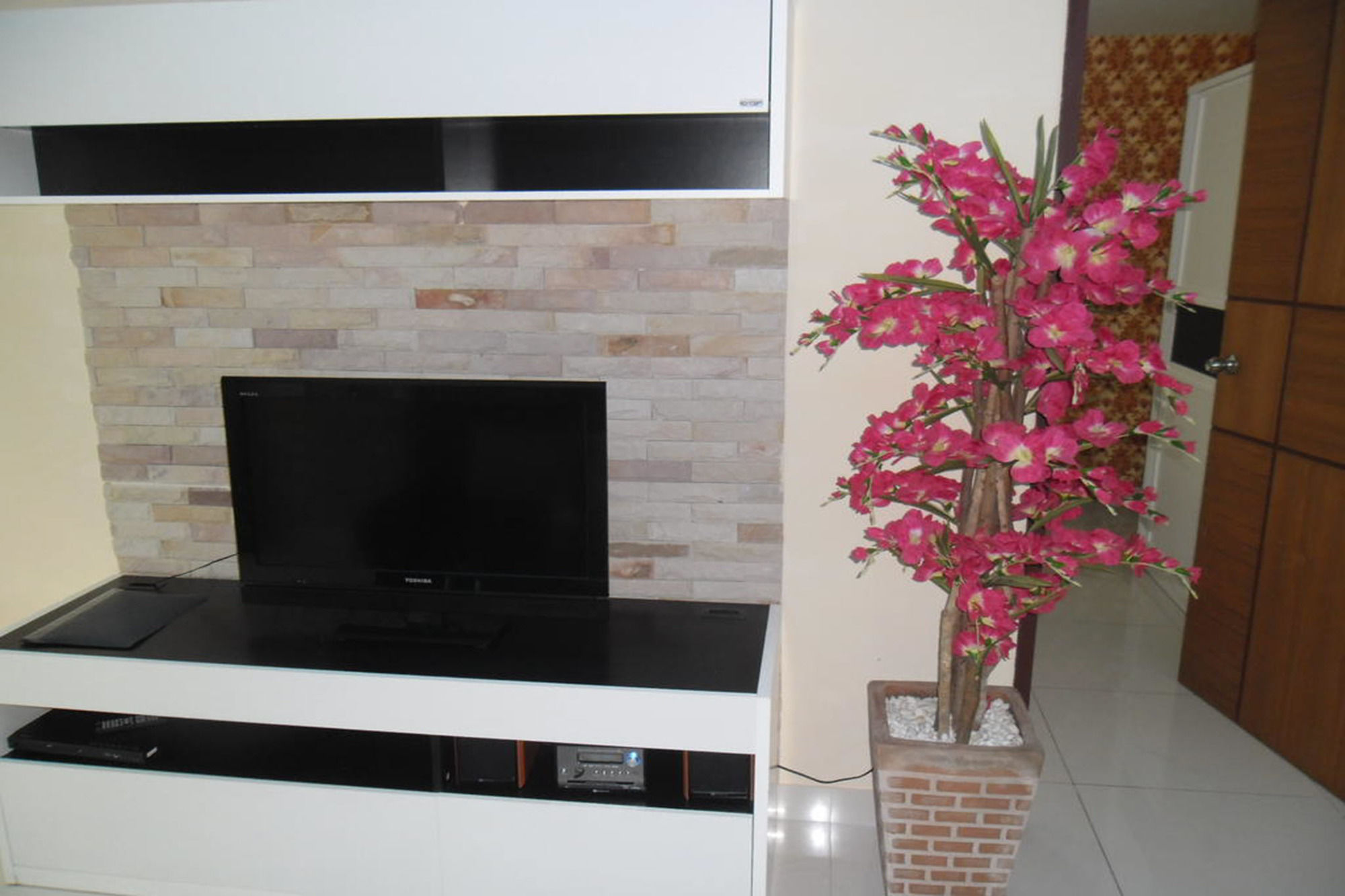 Apartments Alex Group Neocondo Pattaya