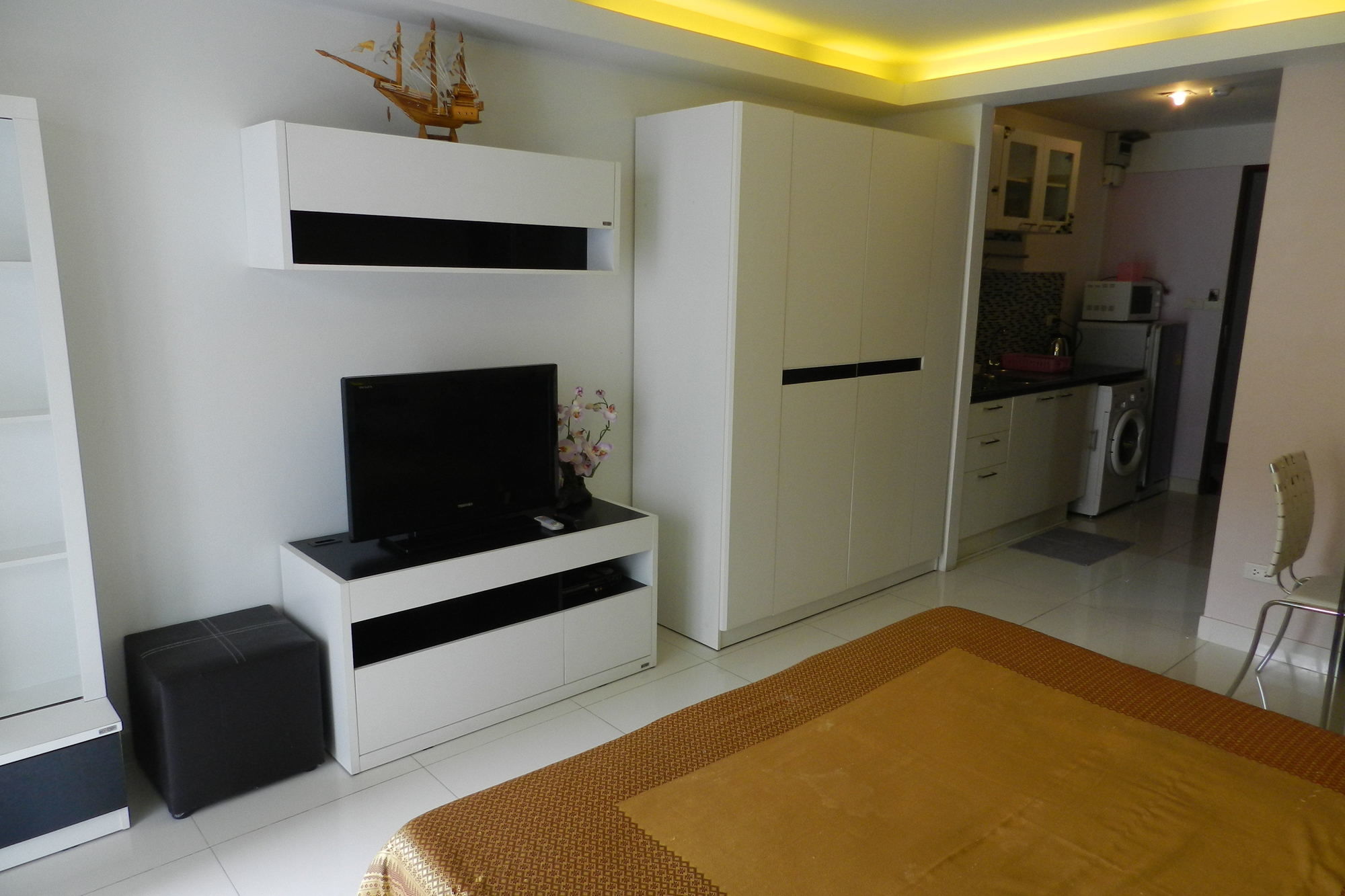 Apartments Alex Group Neocondo Pattaya