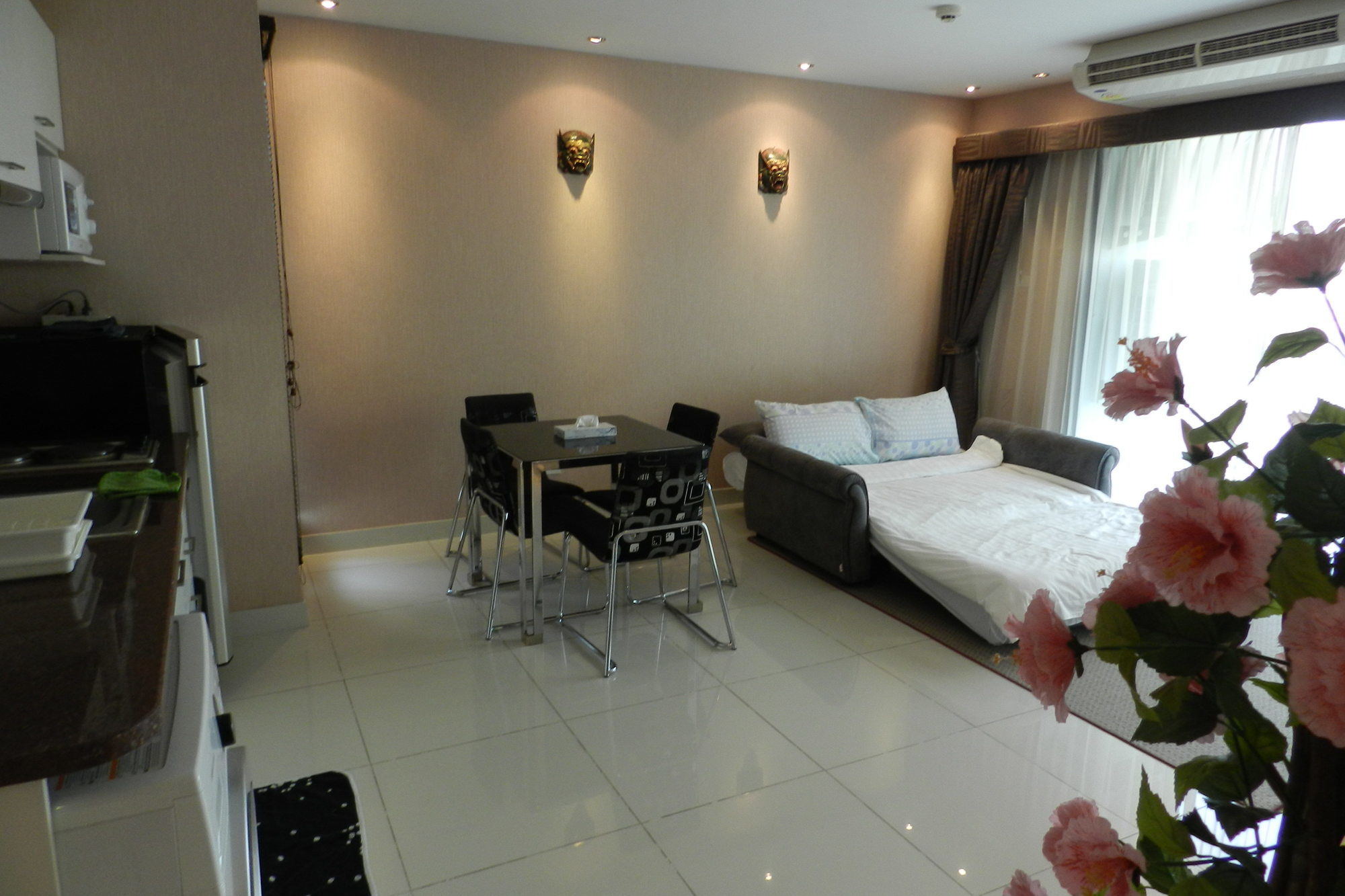 Apartments Alex Group Neocondo Pattaya