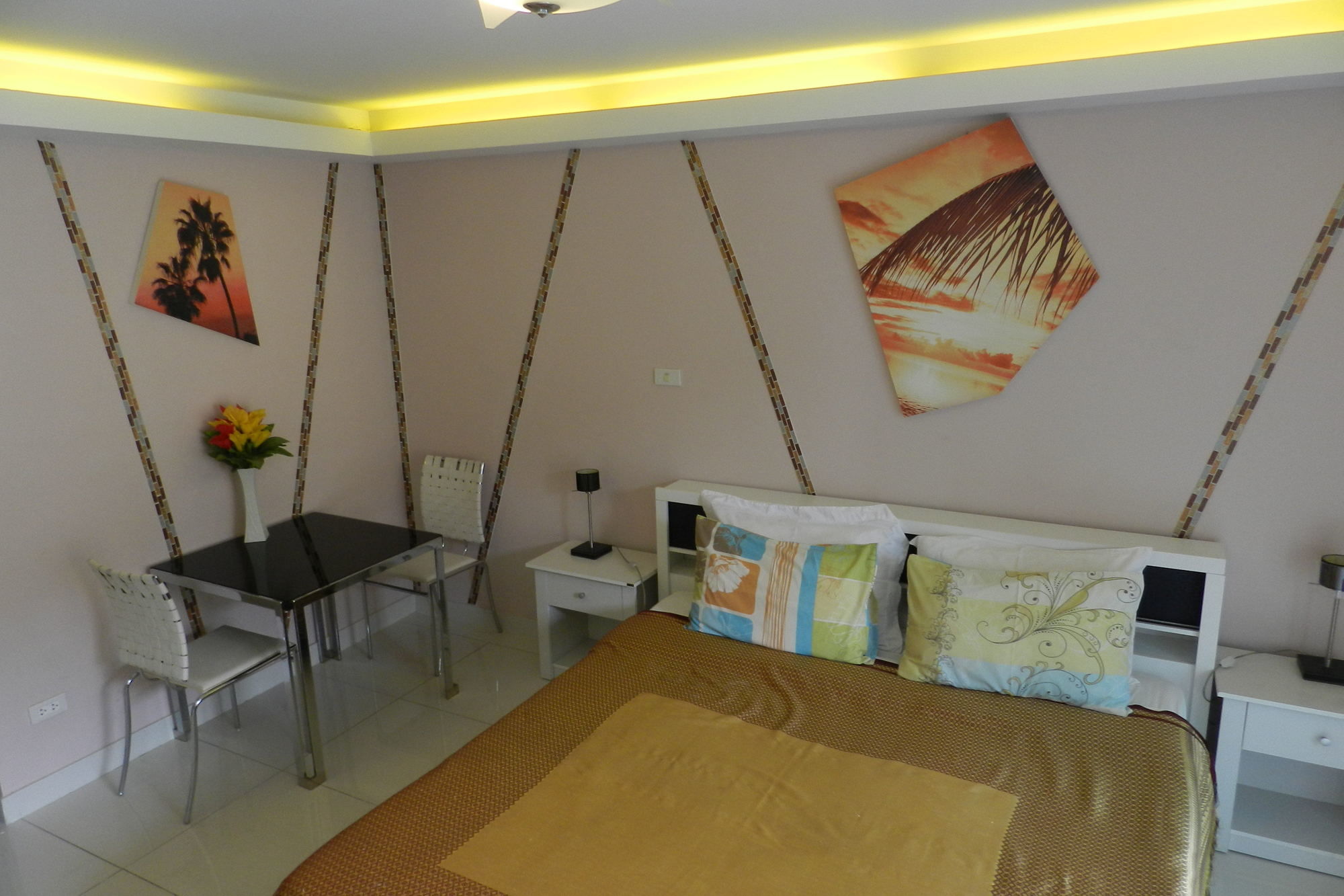 Apartments Alex Group Neocondo Pattaya