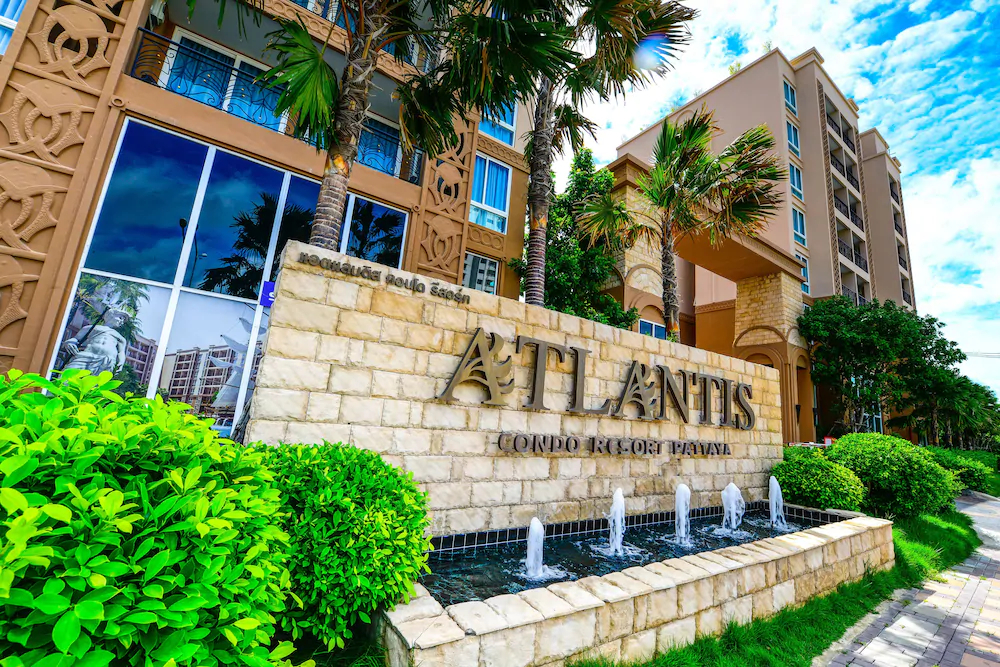 Atlantis Condo Resort by Natnarin