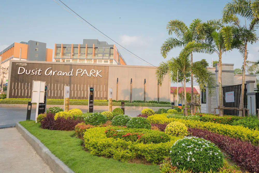 Dusit Grand Park by GrandisVillas