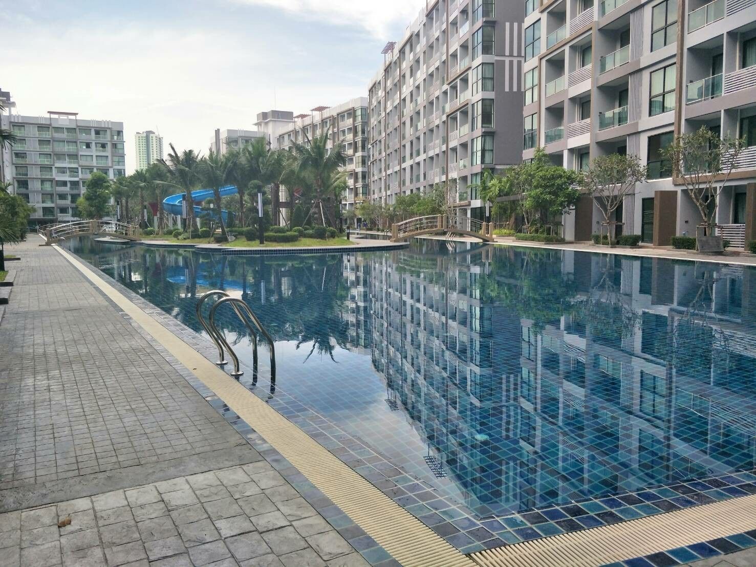 Dusit Grand Park by Mypattayaholiday