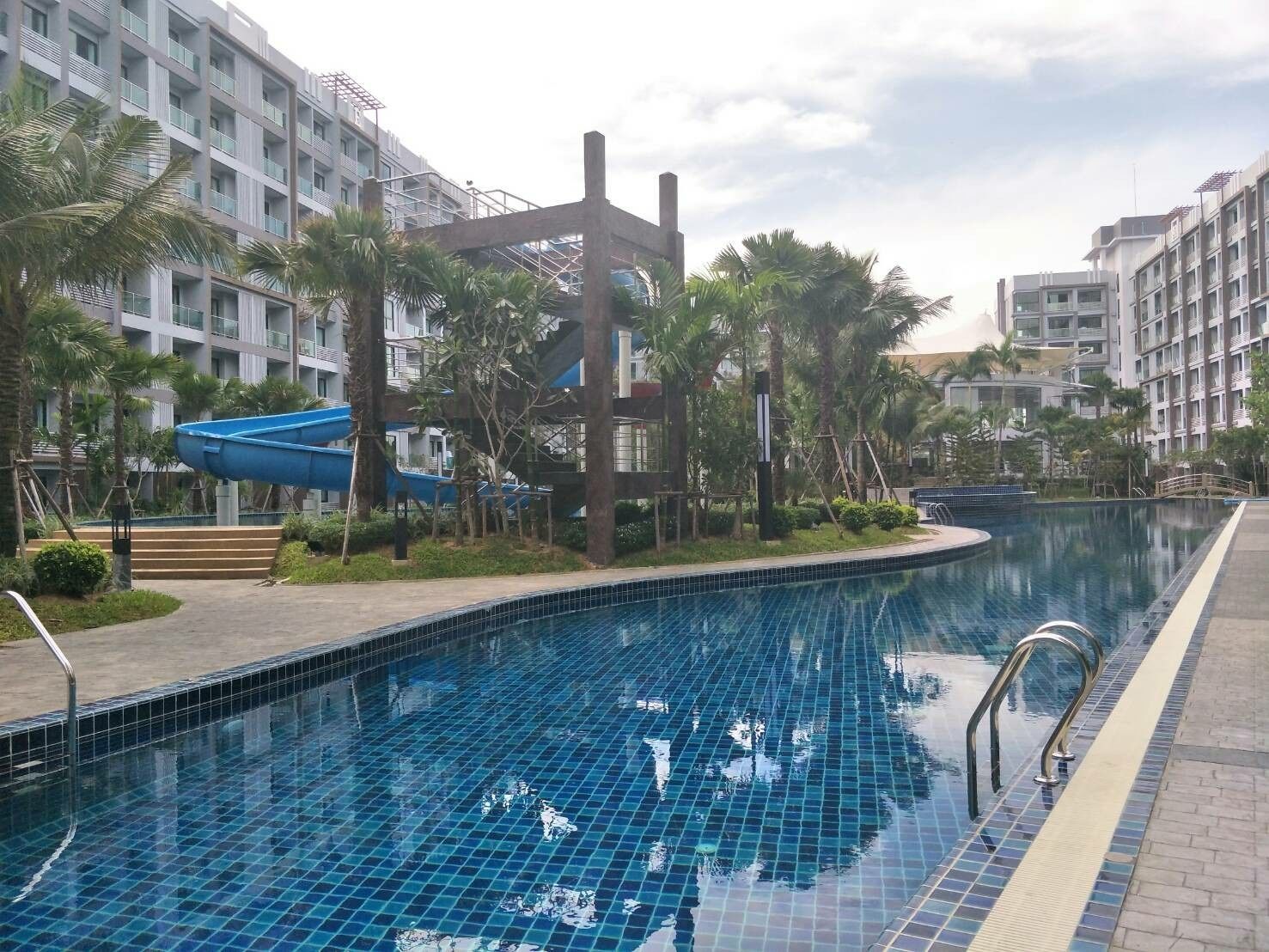 Dusit Grand Park by Mypattayaholiday