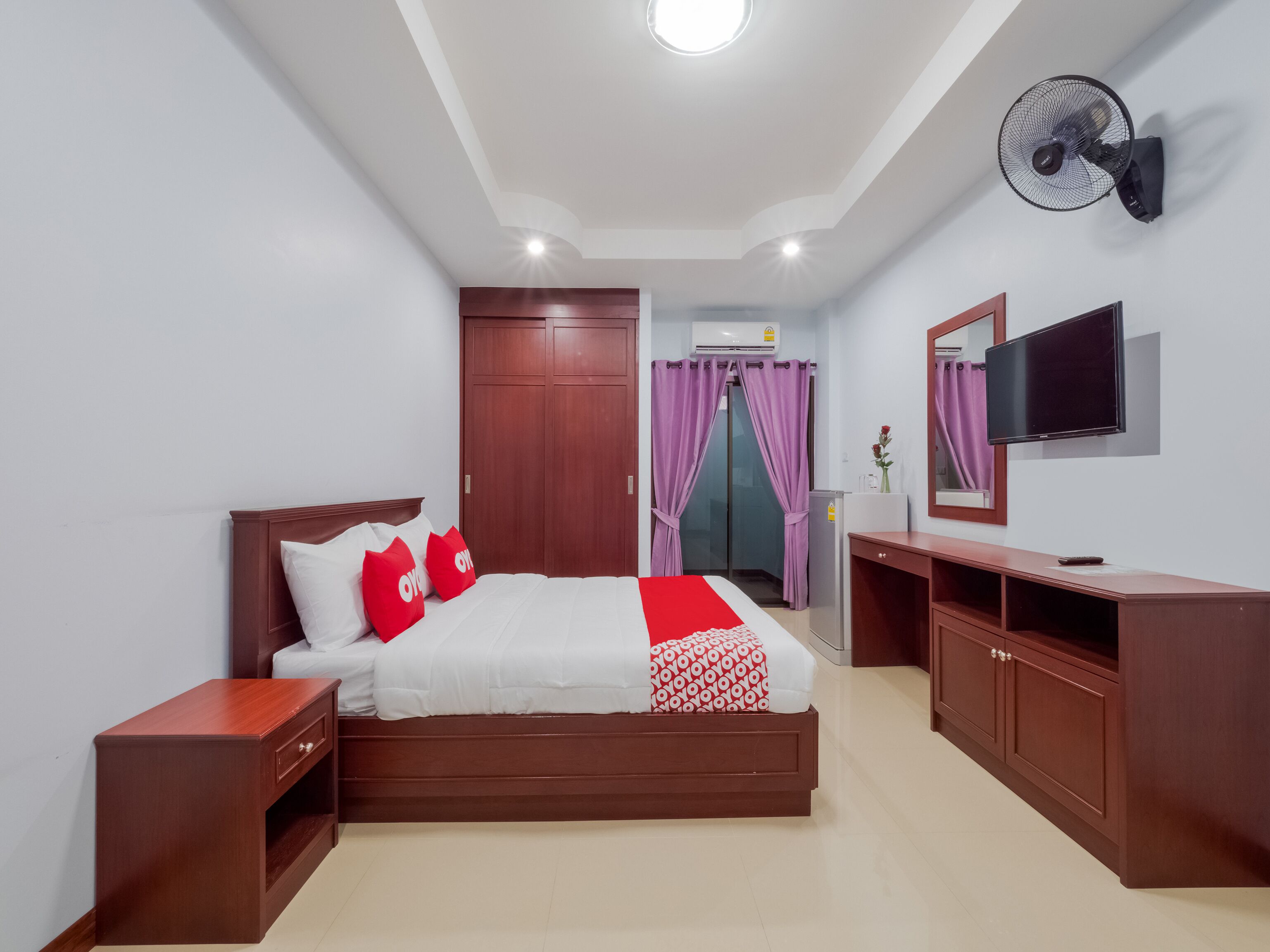 OYO 1087 Udom Khomkham Apartment