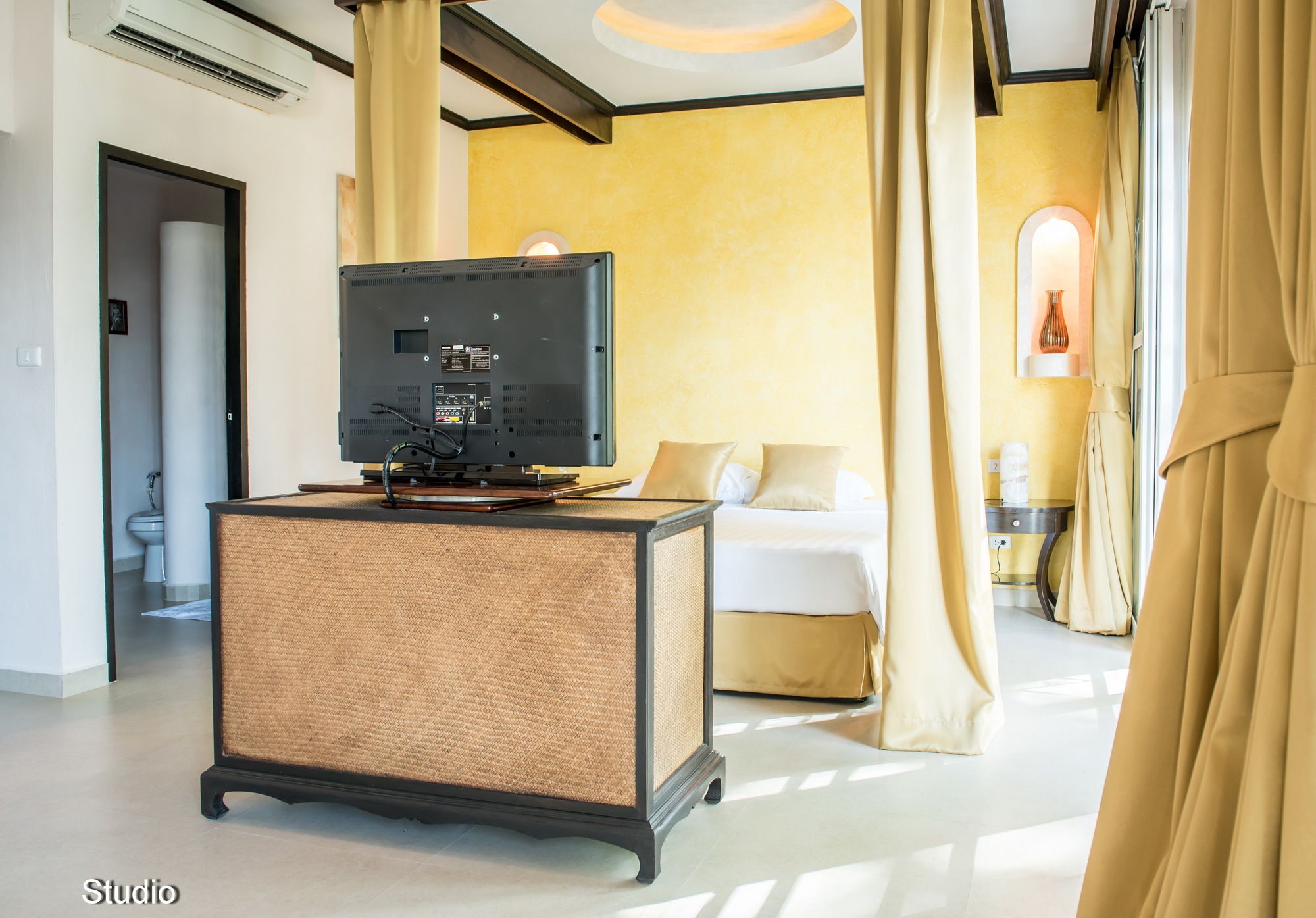 Poseidon Hotel