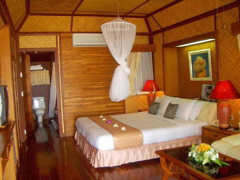 Sunset Village Beach Resort