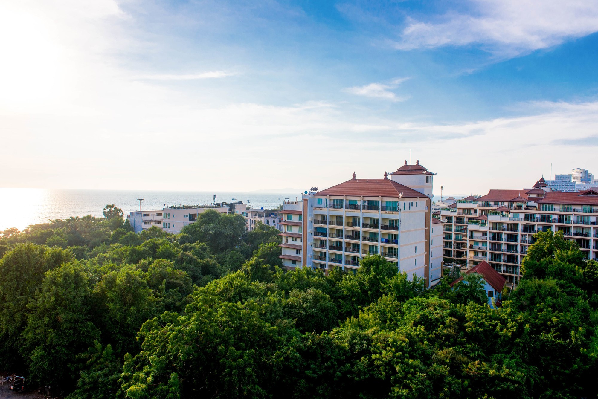 The Sea Breeze Jomtien Resort