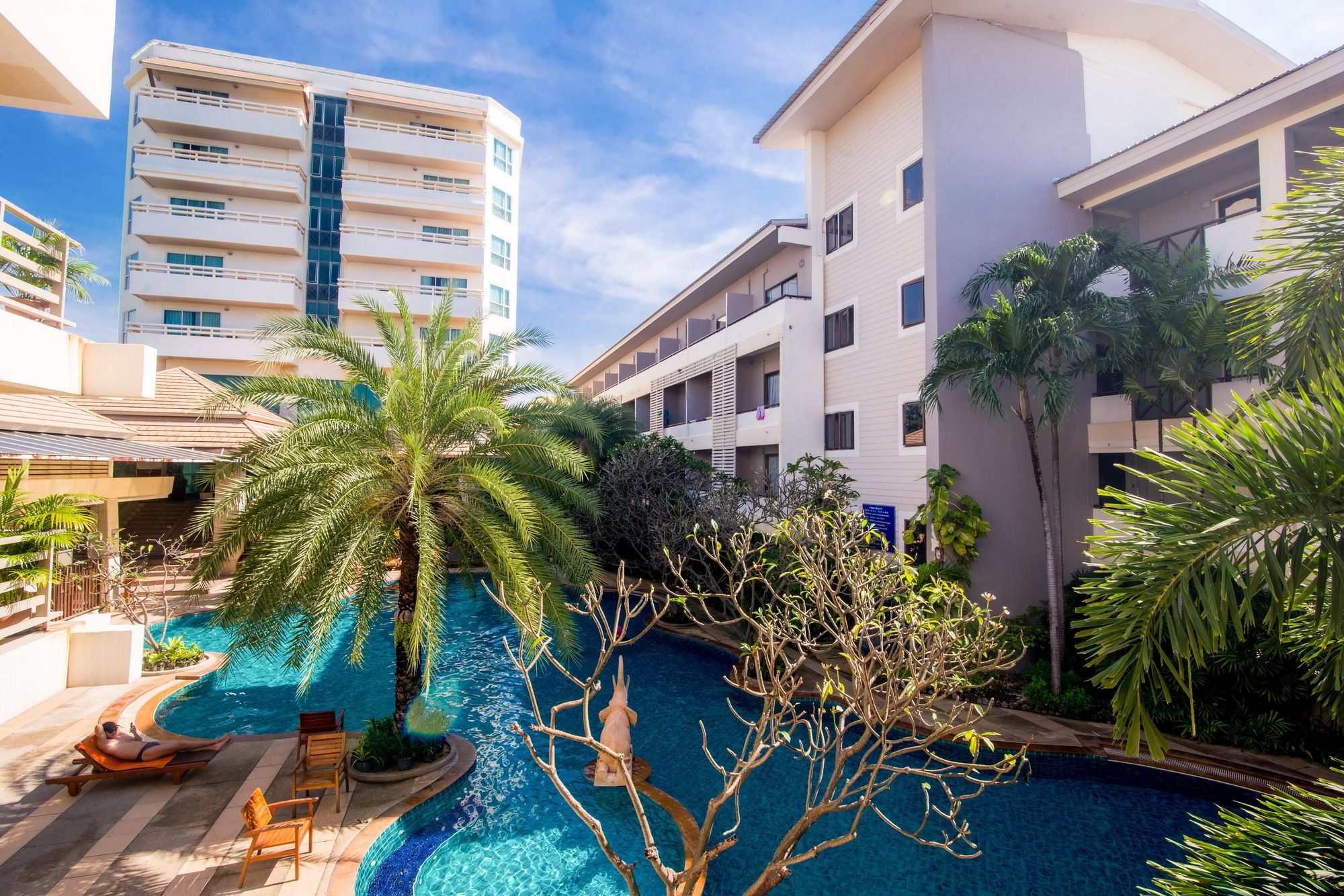 The Sea Breeze Jomtien Resort