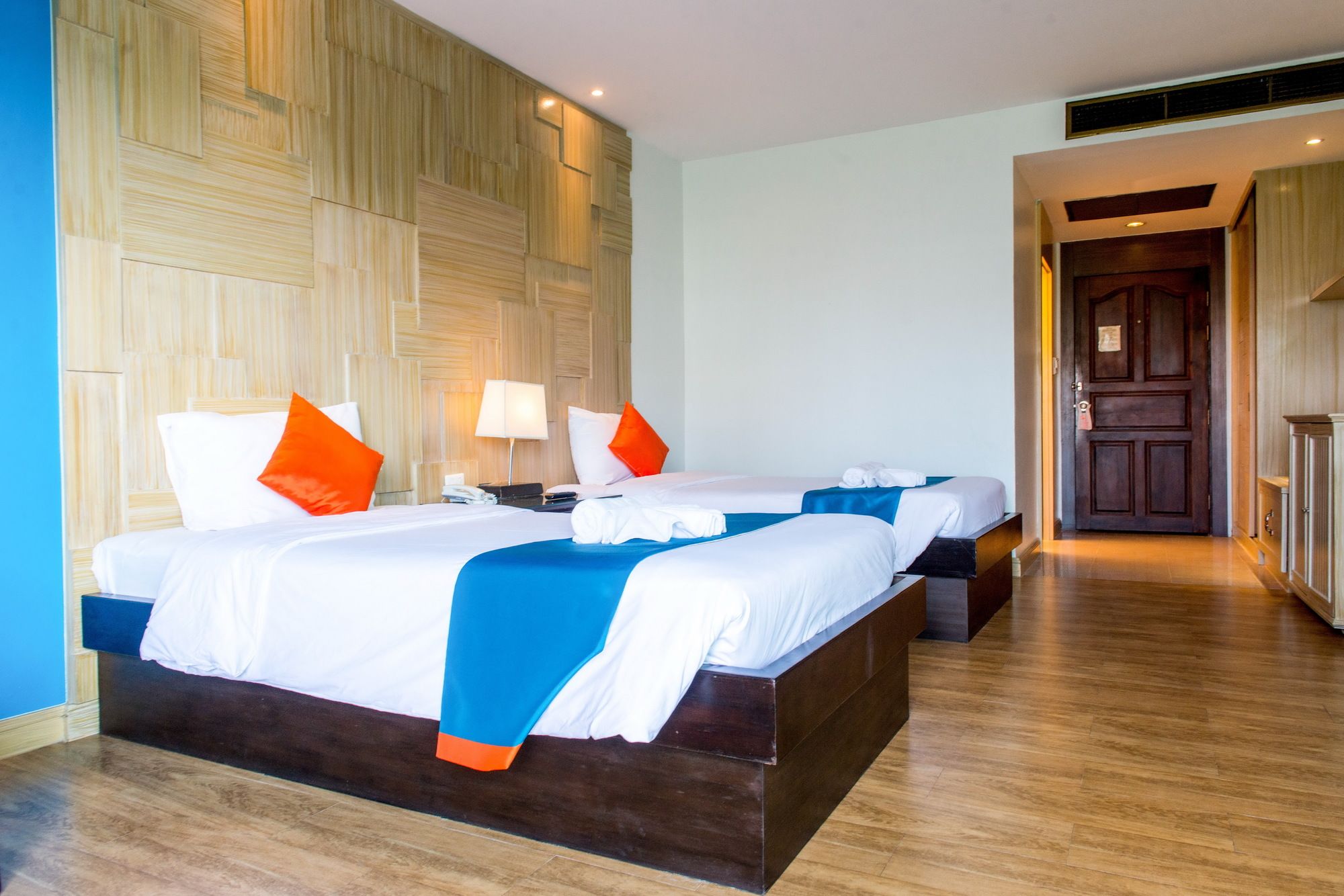 The Sea Breeze Jomtien Resort