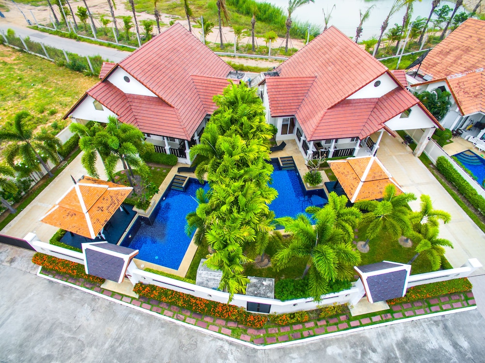 Green Residence Pool Villa Pattaya