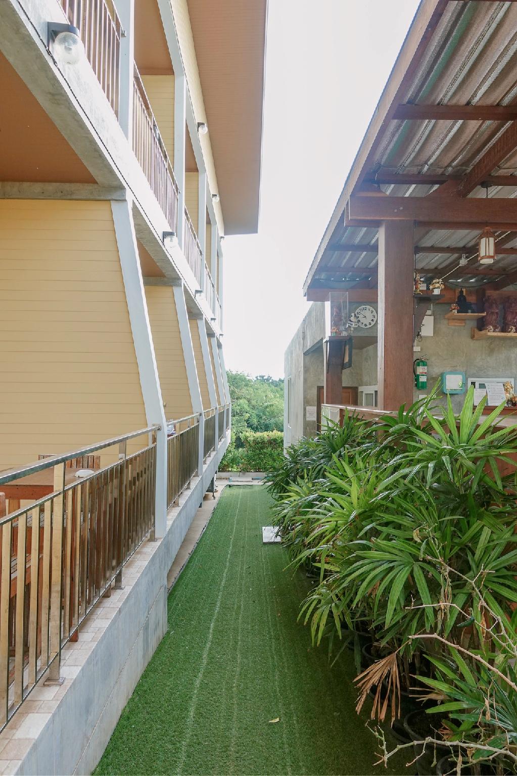 Check-in Resort Koh Larn