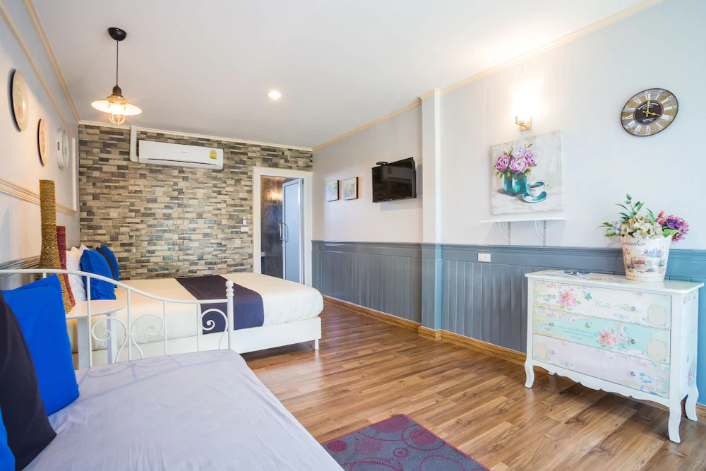 Koh Larn Riviera