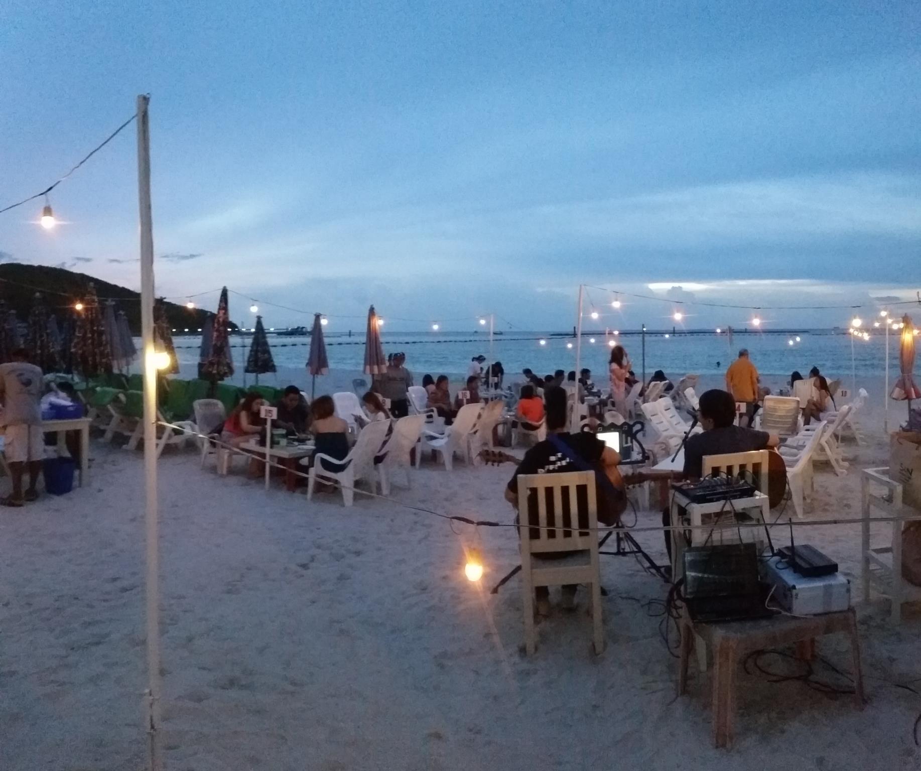 Tawaen Beach Resort