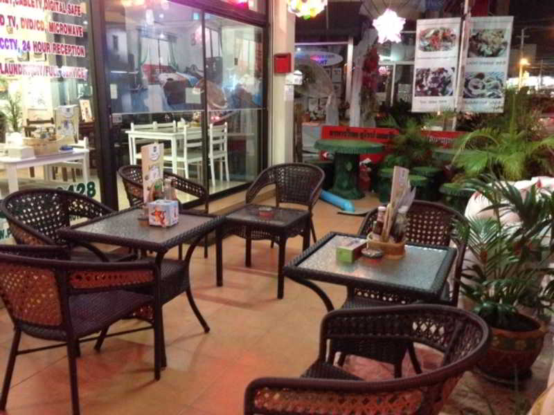 Pattaya Holiday Lodge