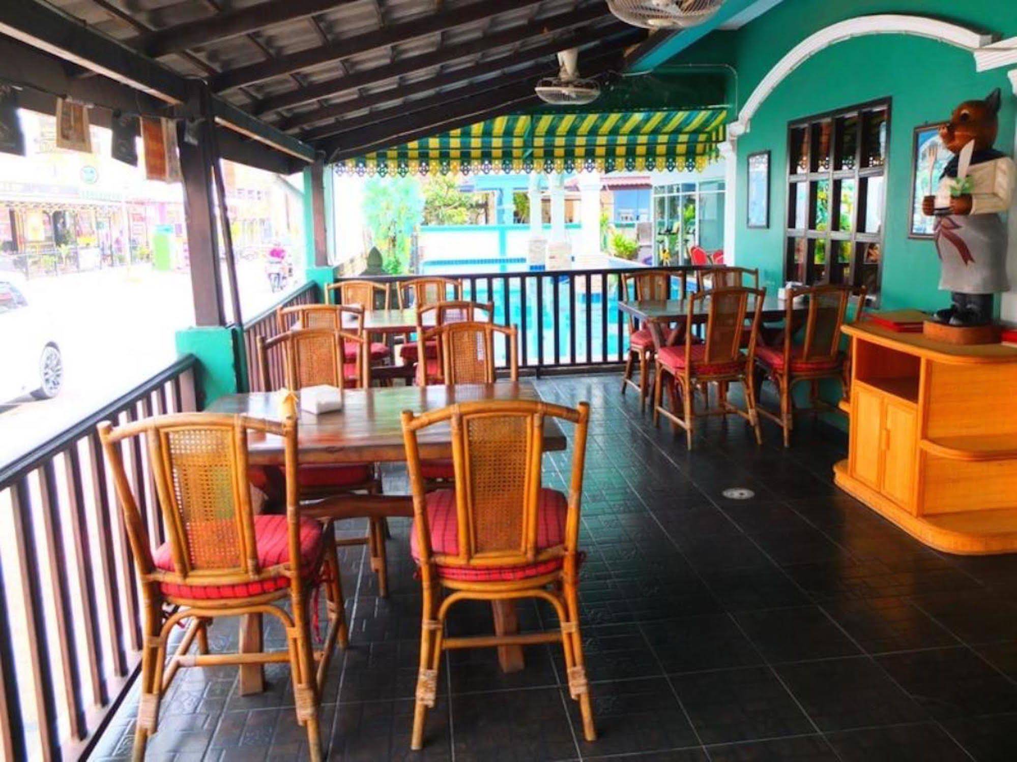 The Caddy Shack Inn