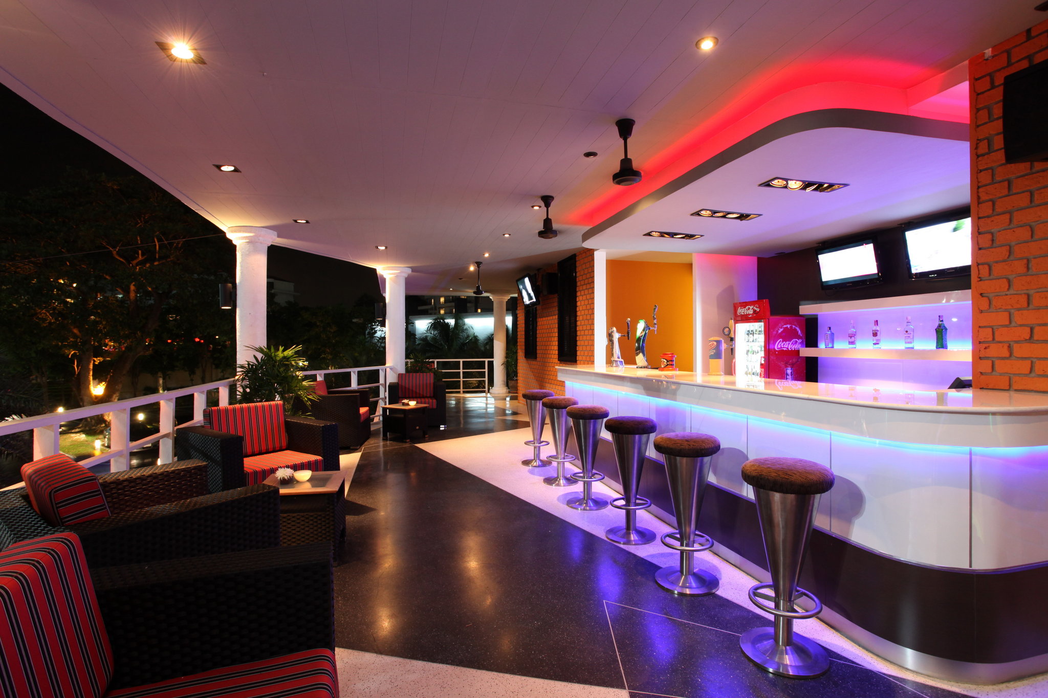 Amari Suites Wing