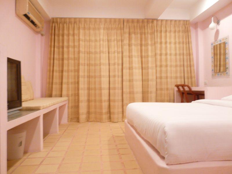 Happy Bou Jomtien Guesthouse