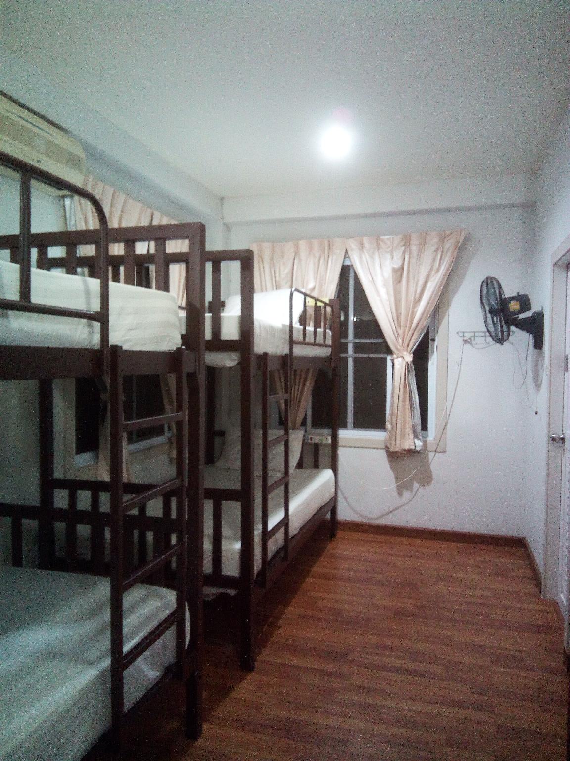 Anna Hostel