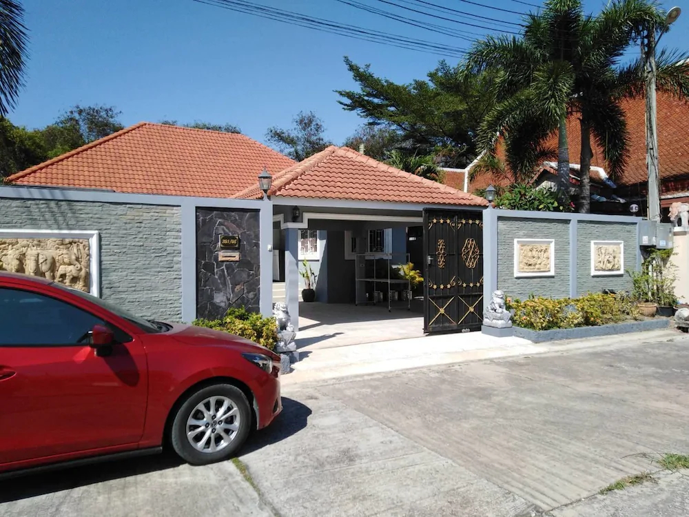 Annvilla Three