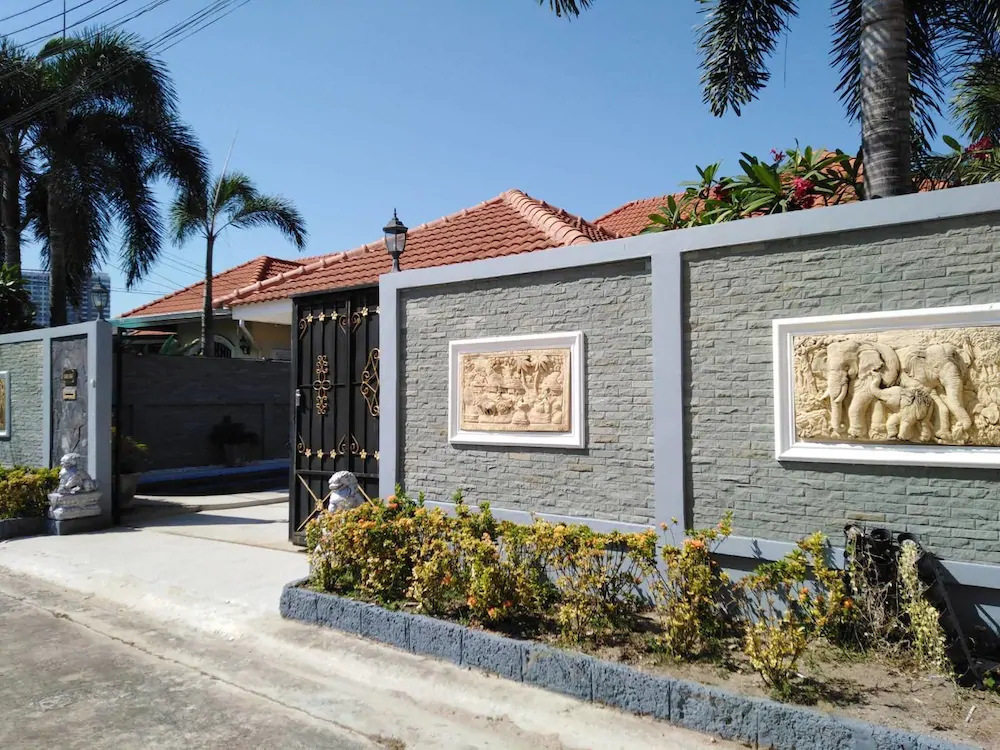 Annvilla Three