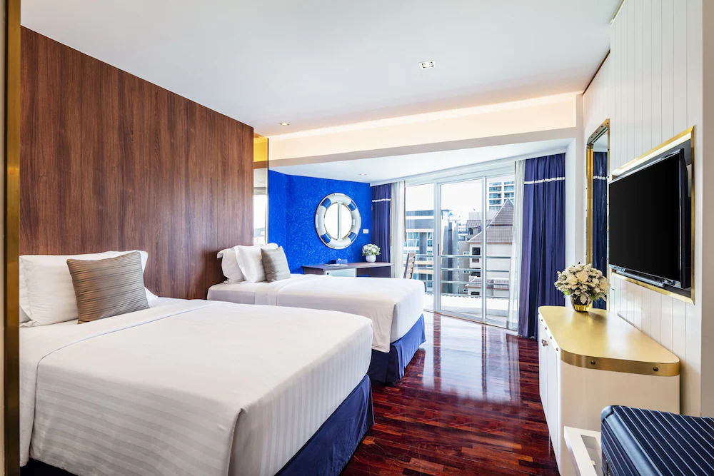 A-One The Royal Cruise Hotel