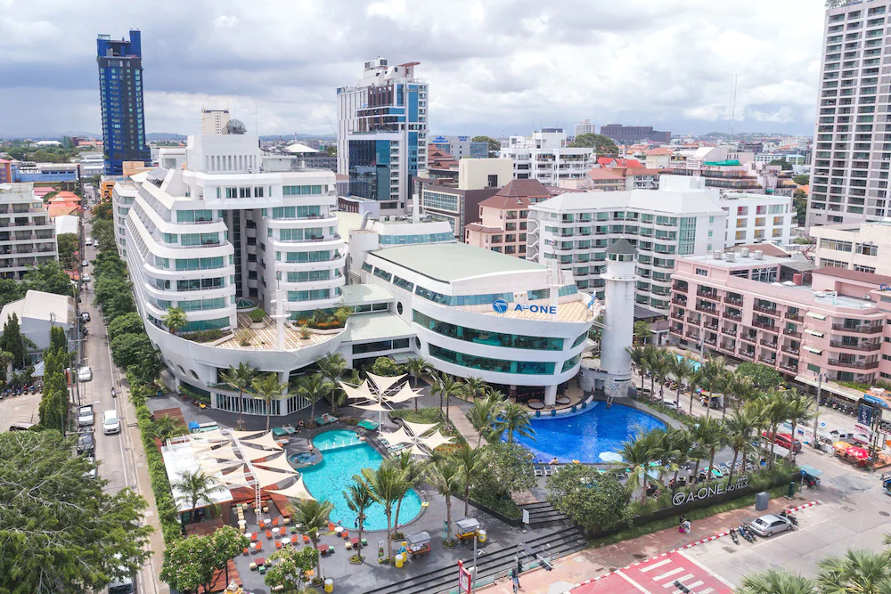 A-One The Royal Cruise Hotel