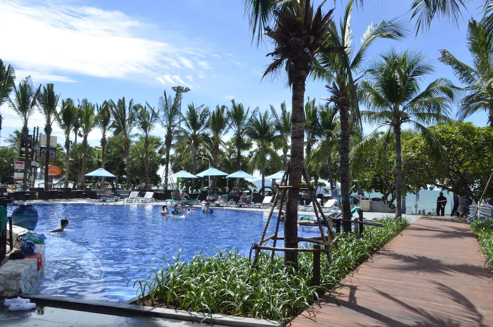 A-One The Royal Cruise Hotel