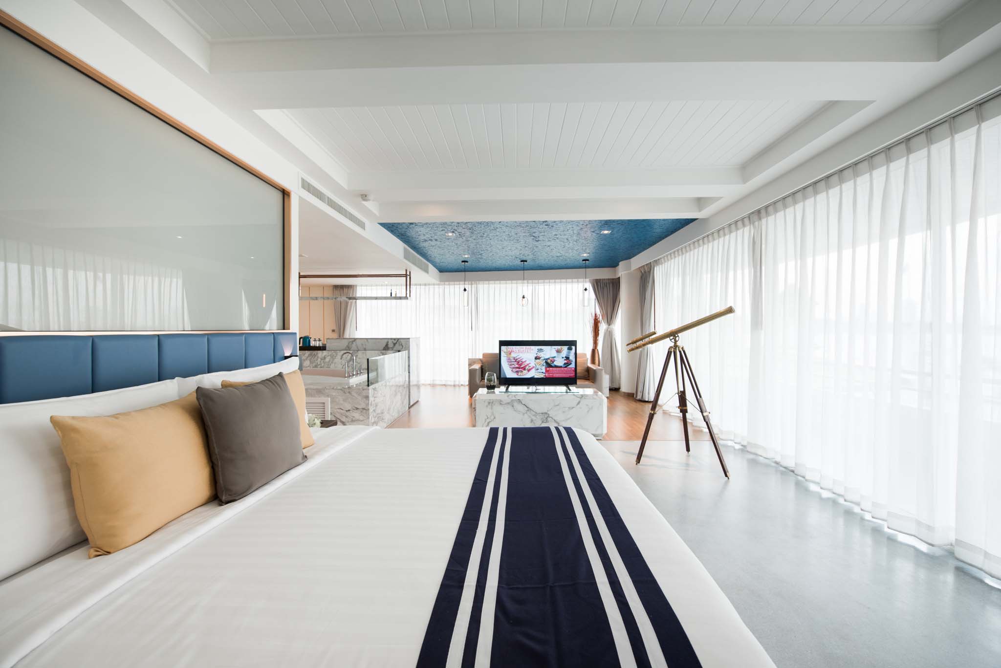 A-One The Royal Cruise Hotel & New Wing Hotel