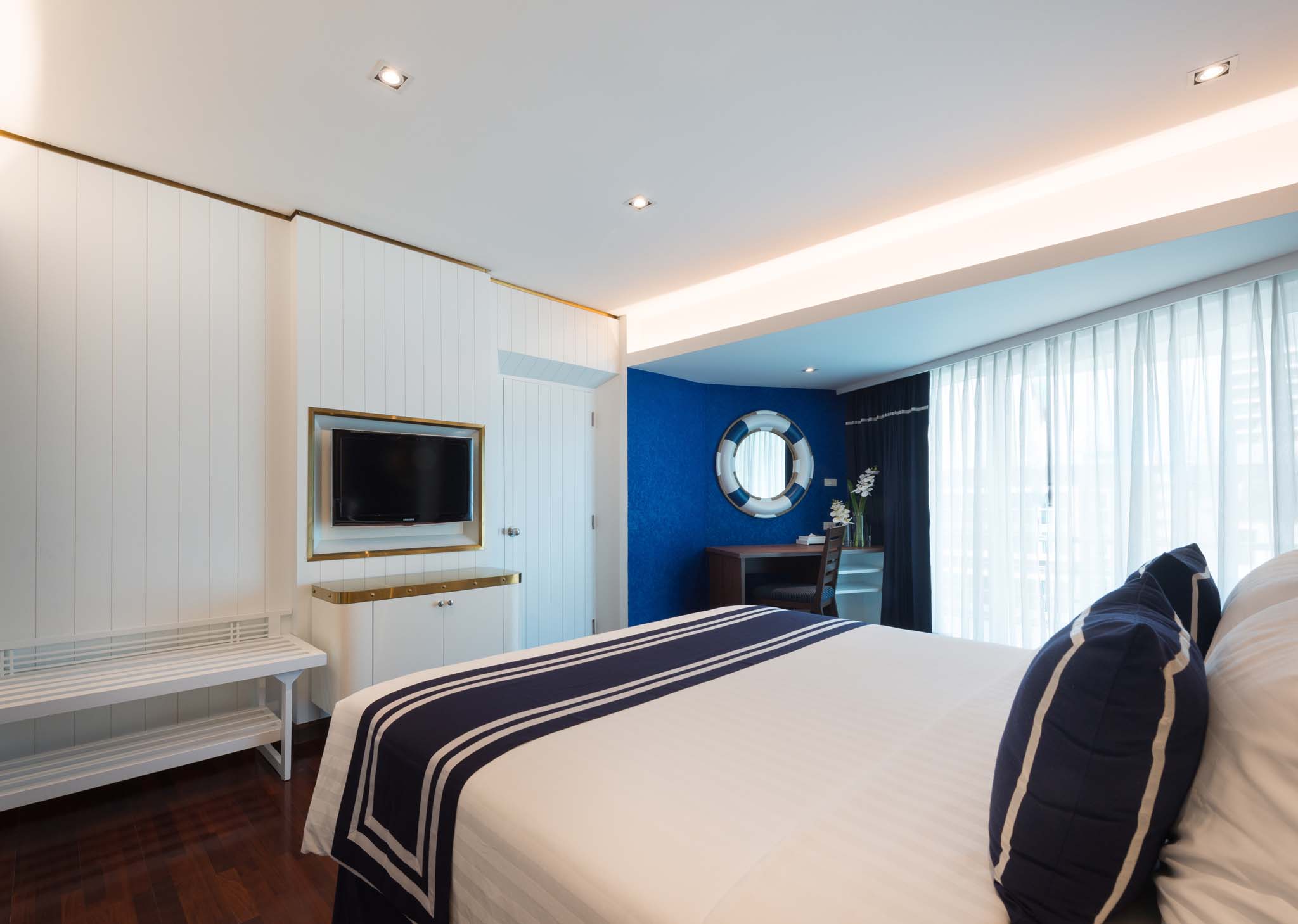 A-One The Royal Cruise Hotel & New Wing Hotel