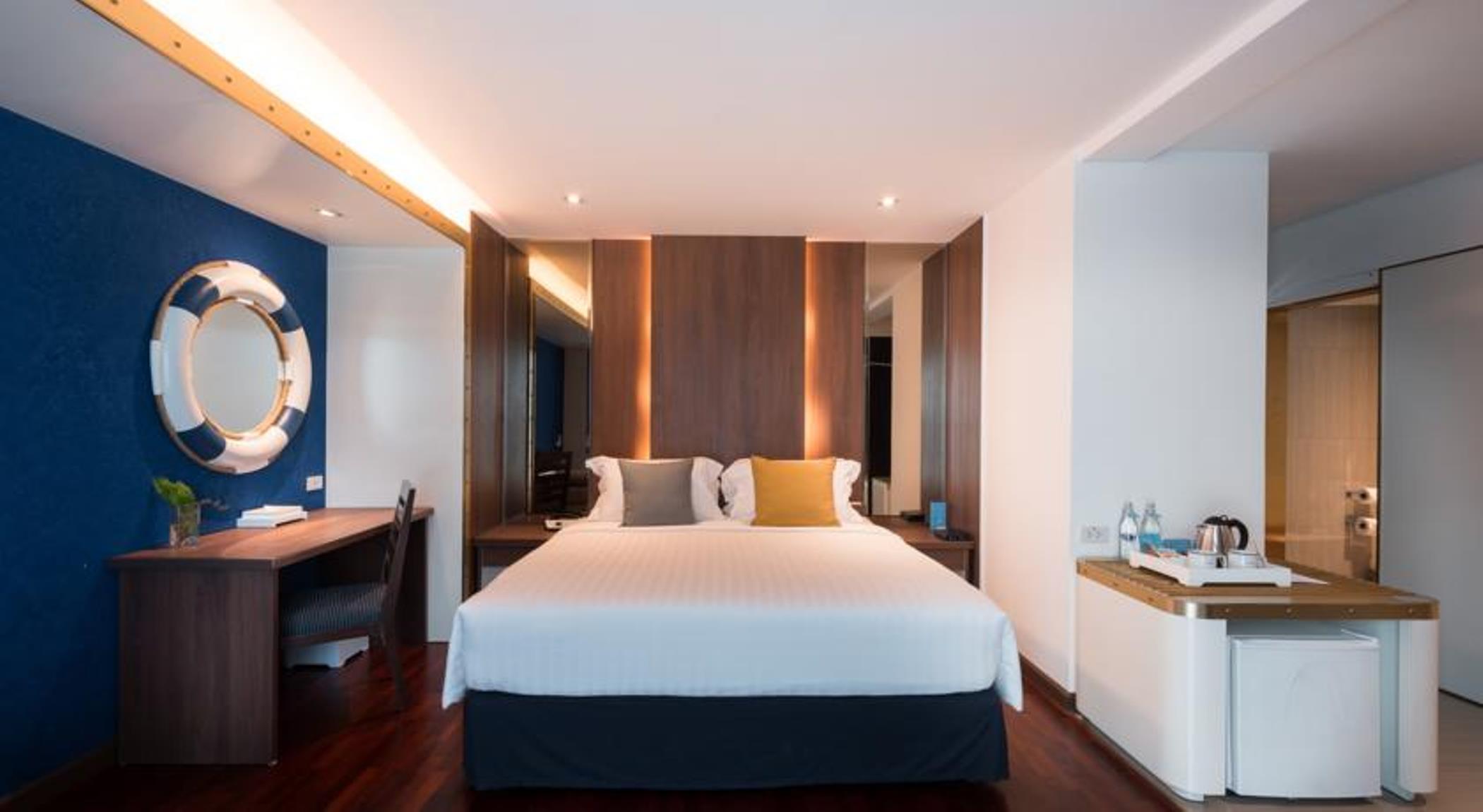 A-One The Royal Cruise Hotel & New Wing Hotel