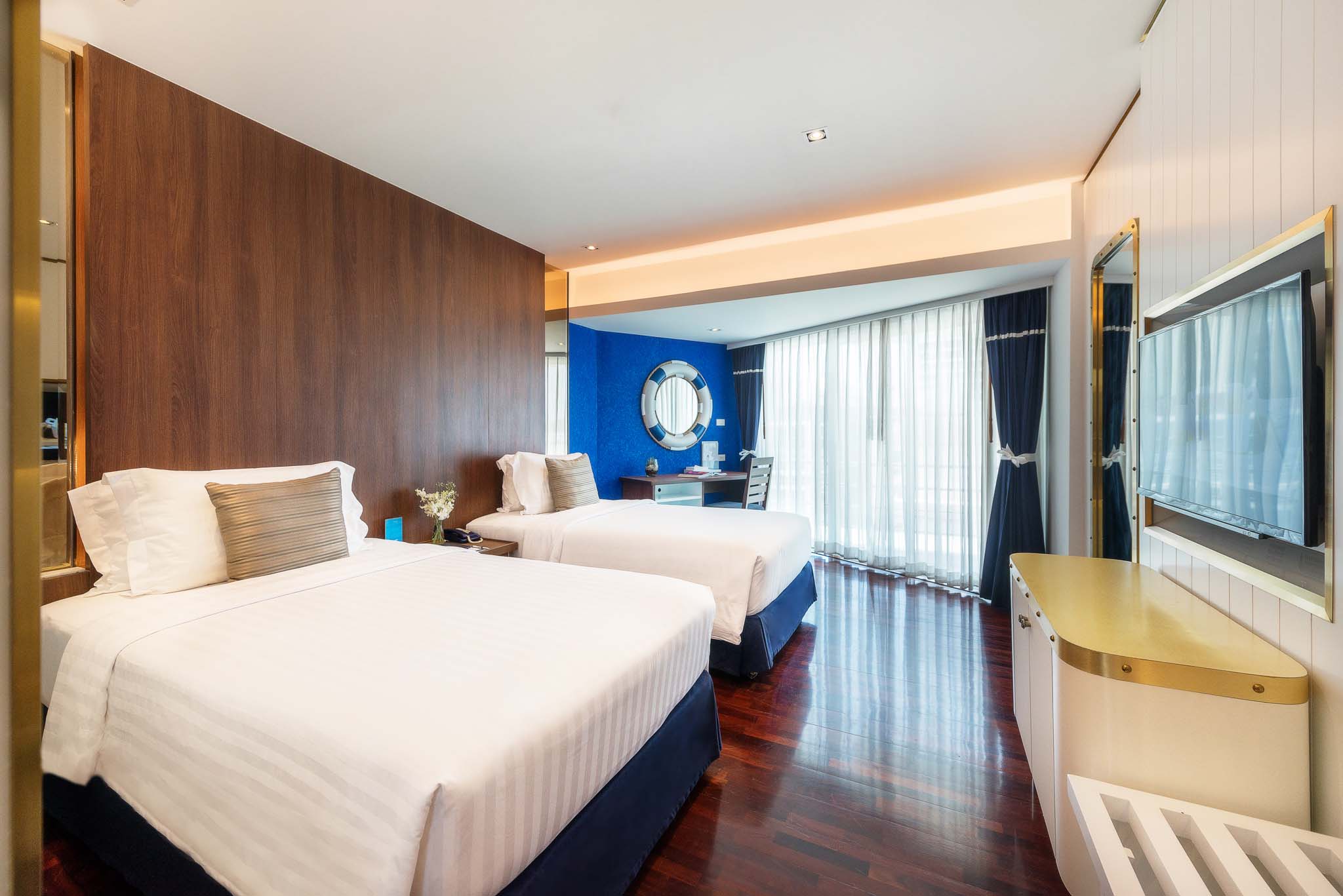 A-One The Royal Cruise Hotel & New Wing Hotel