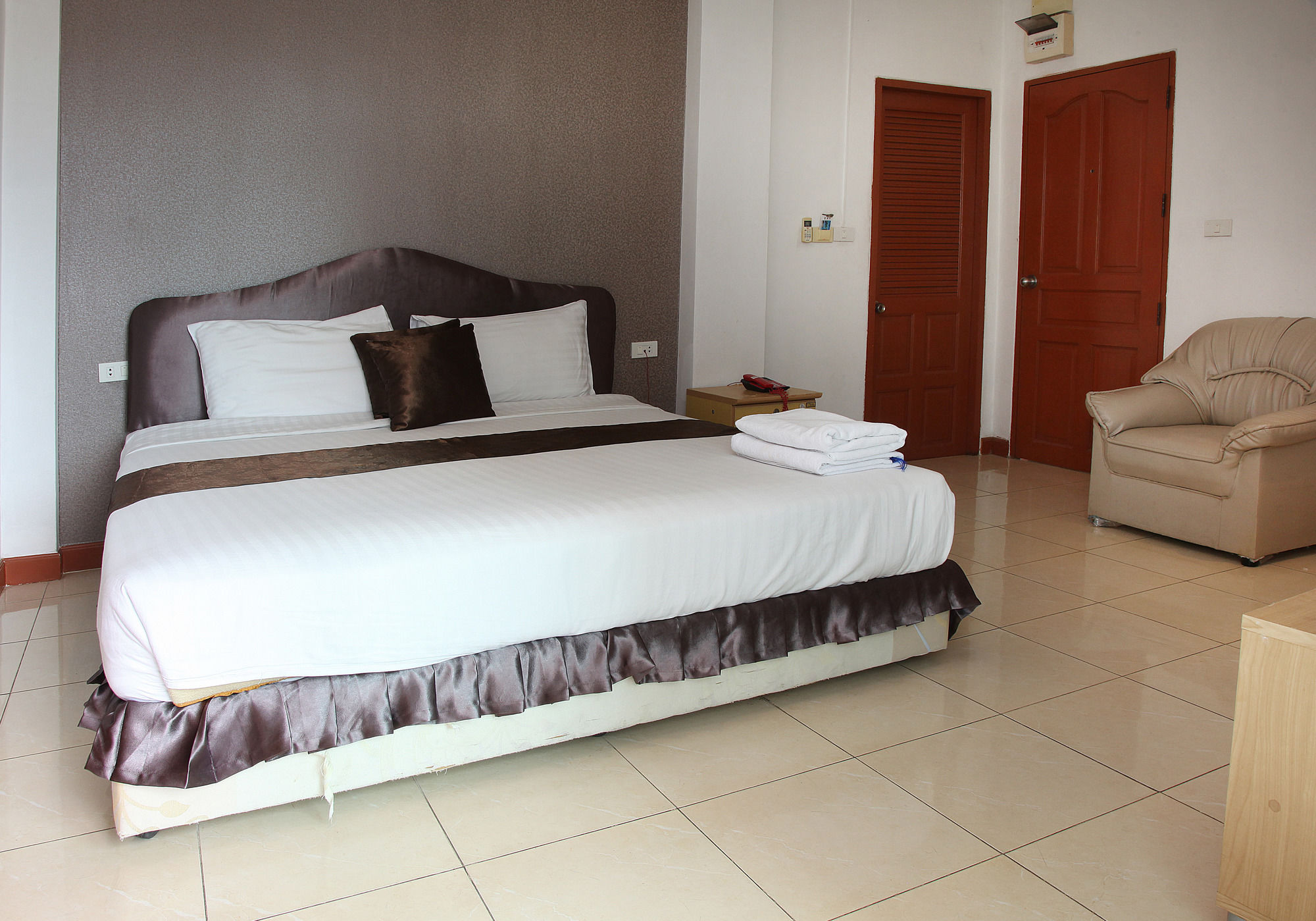 Arya Inn Pattaya Beach Hotel