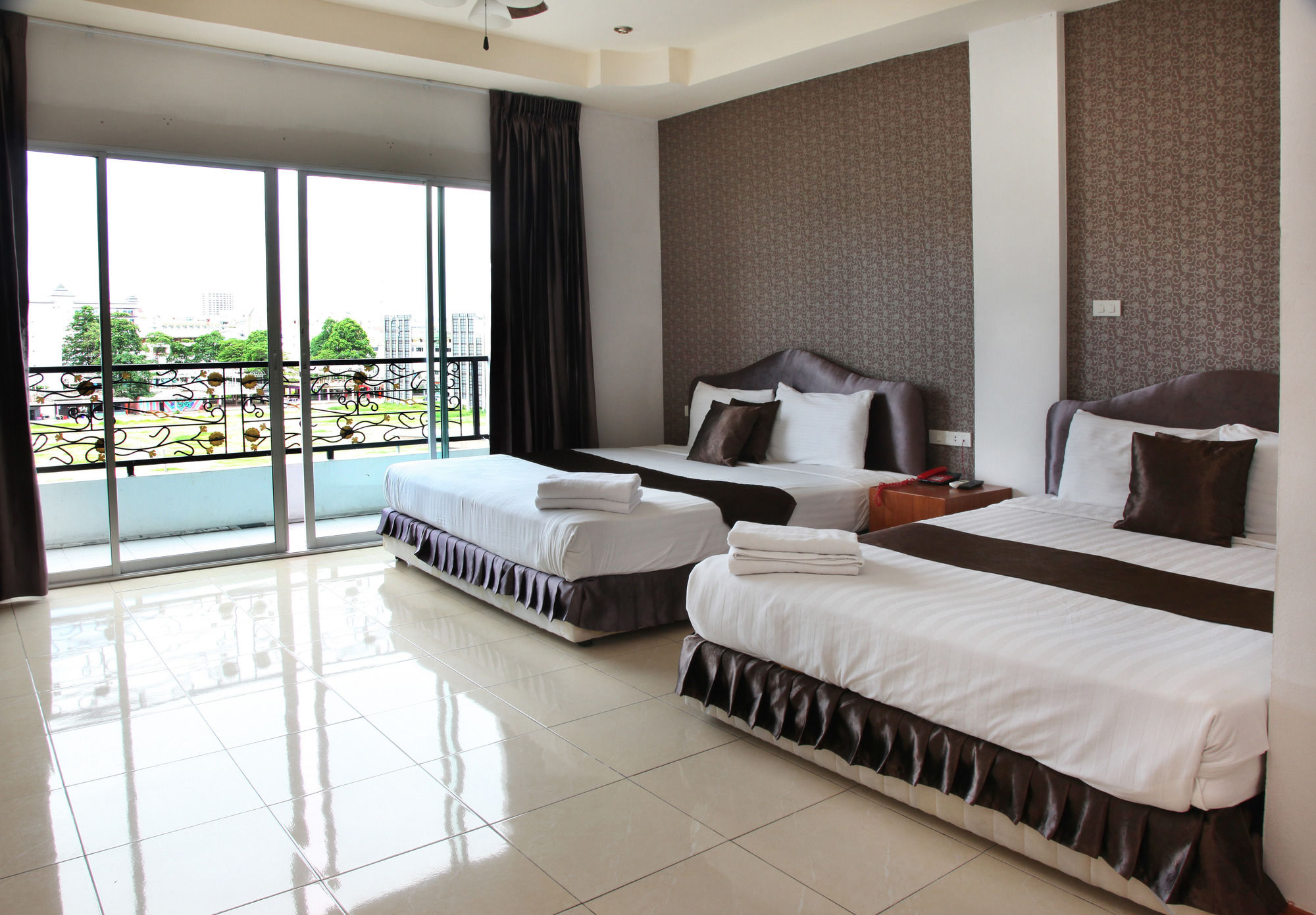 Arya Inn Pattaya Beach Hotel