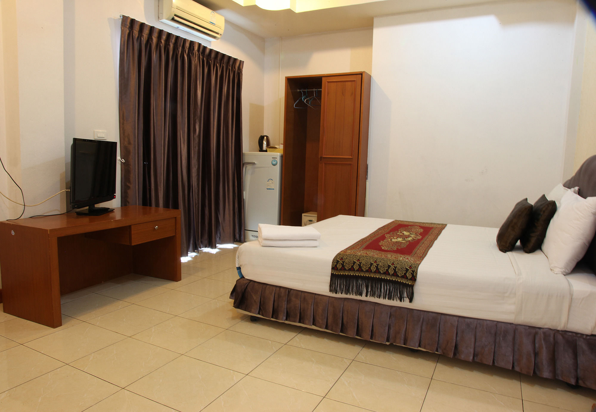 Arya Inn Pattaya Beach Hotel