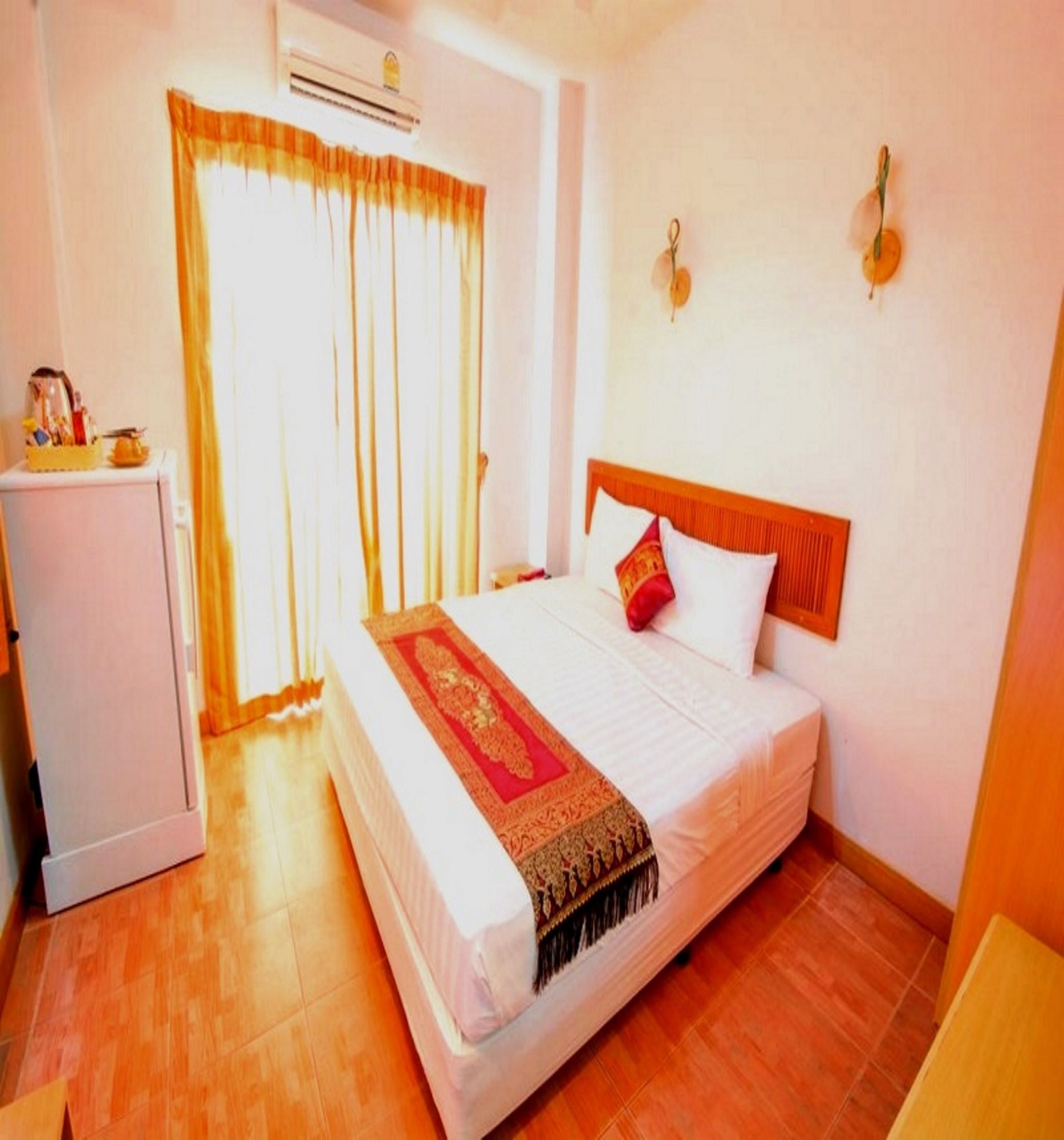 Arya Inn Pattaya Beach Hotel